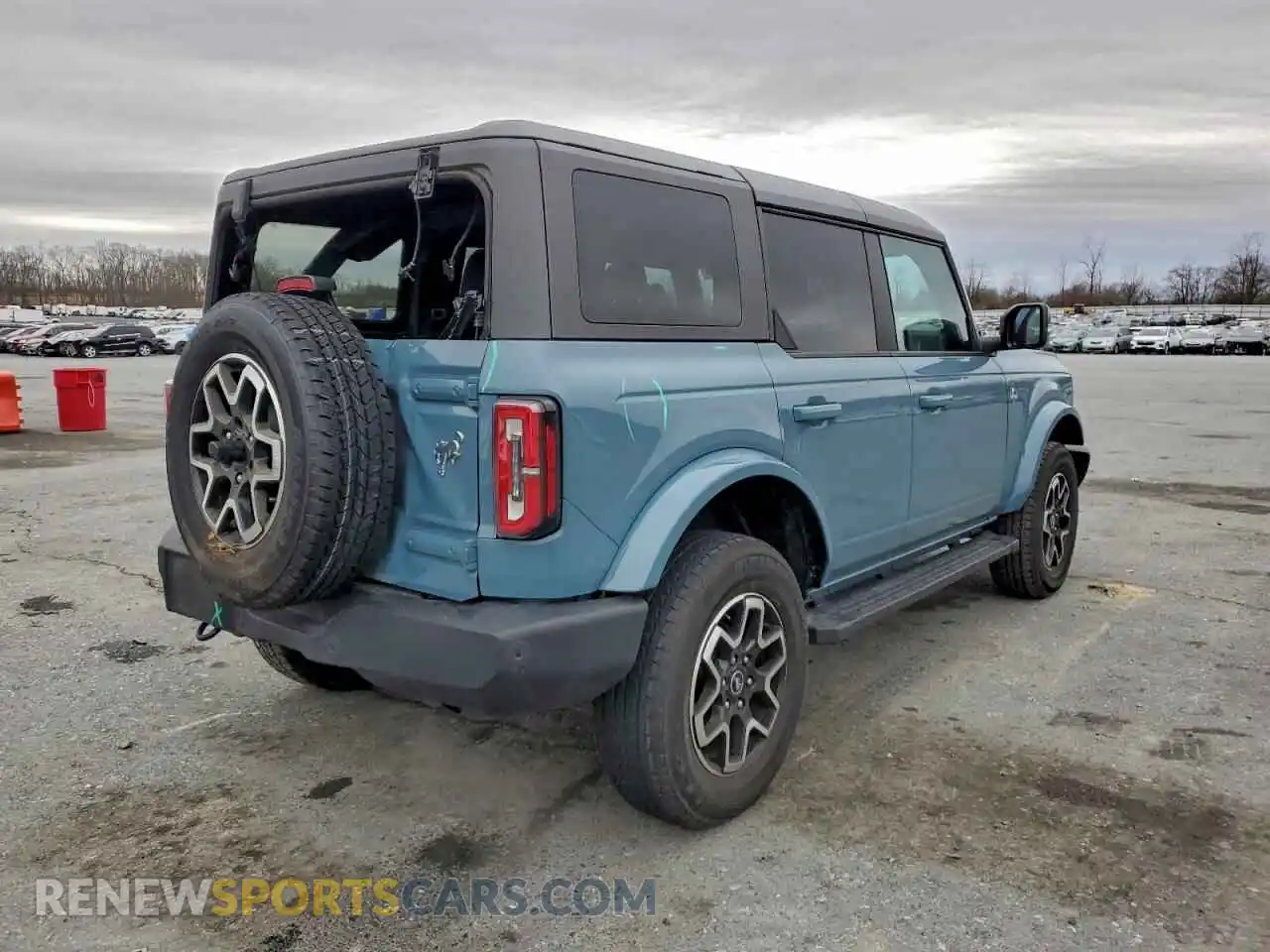 3 Photograph of a damaged car 1FMDE5BH0NLB03200 FORD BRONCO 2022