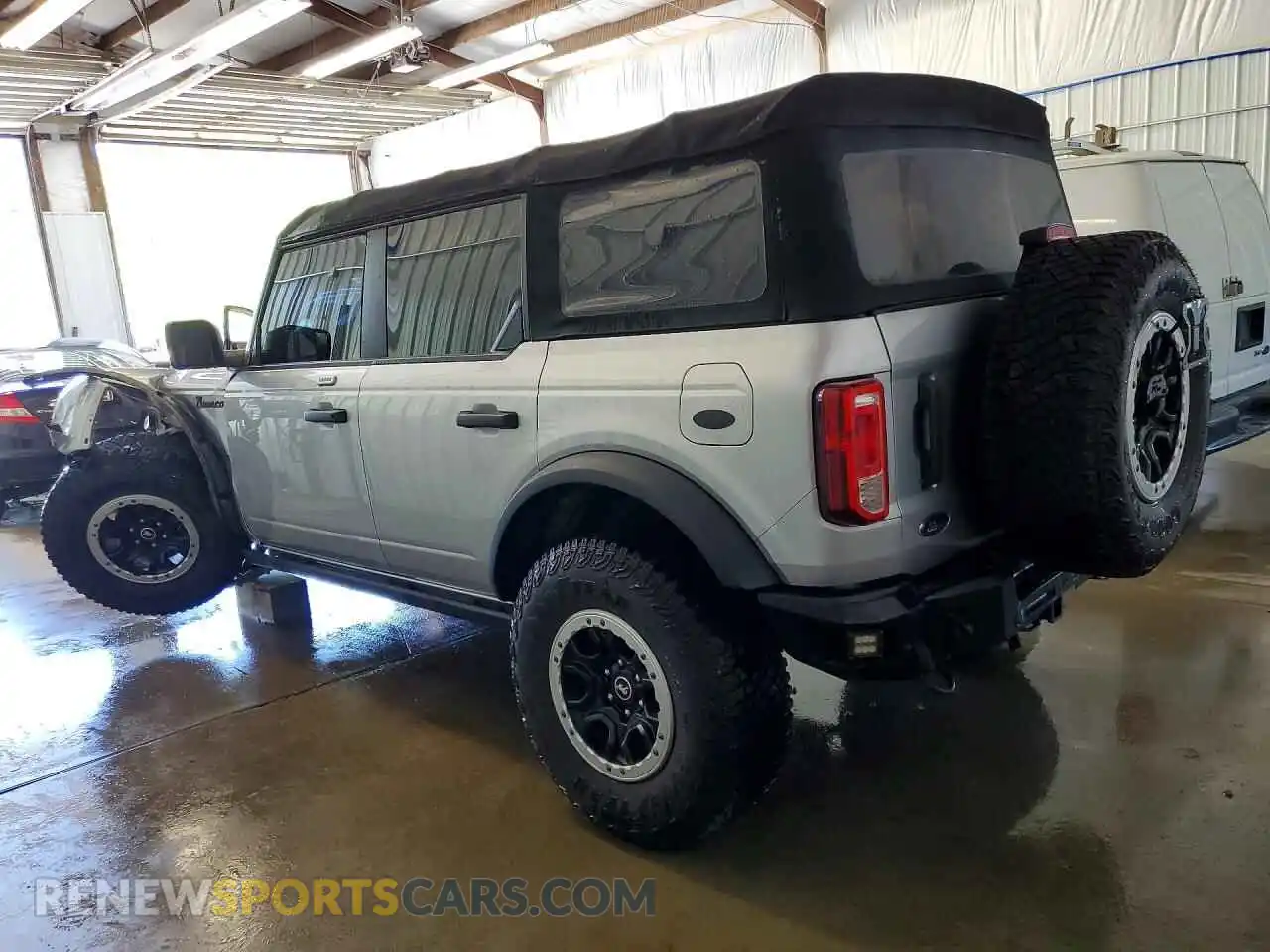 2 fotografías del automóvil dañado 1FMDE5BH0NLB85509 FORD BRONCO 2022