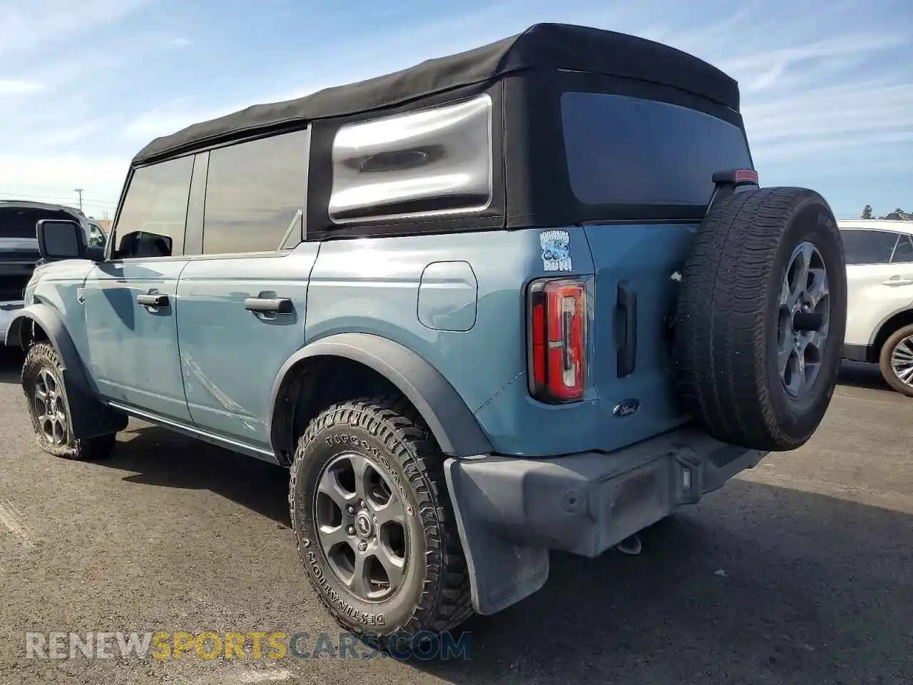 2 Photograph of a damaged car 1FMDE5BH2NLB00671 FORD BRONCO 2022