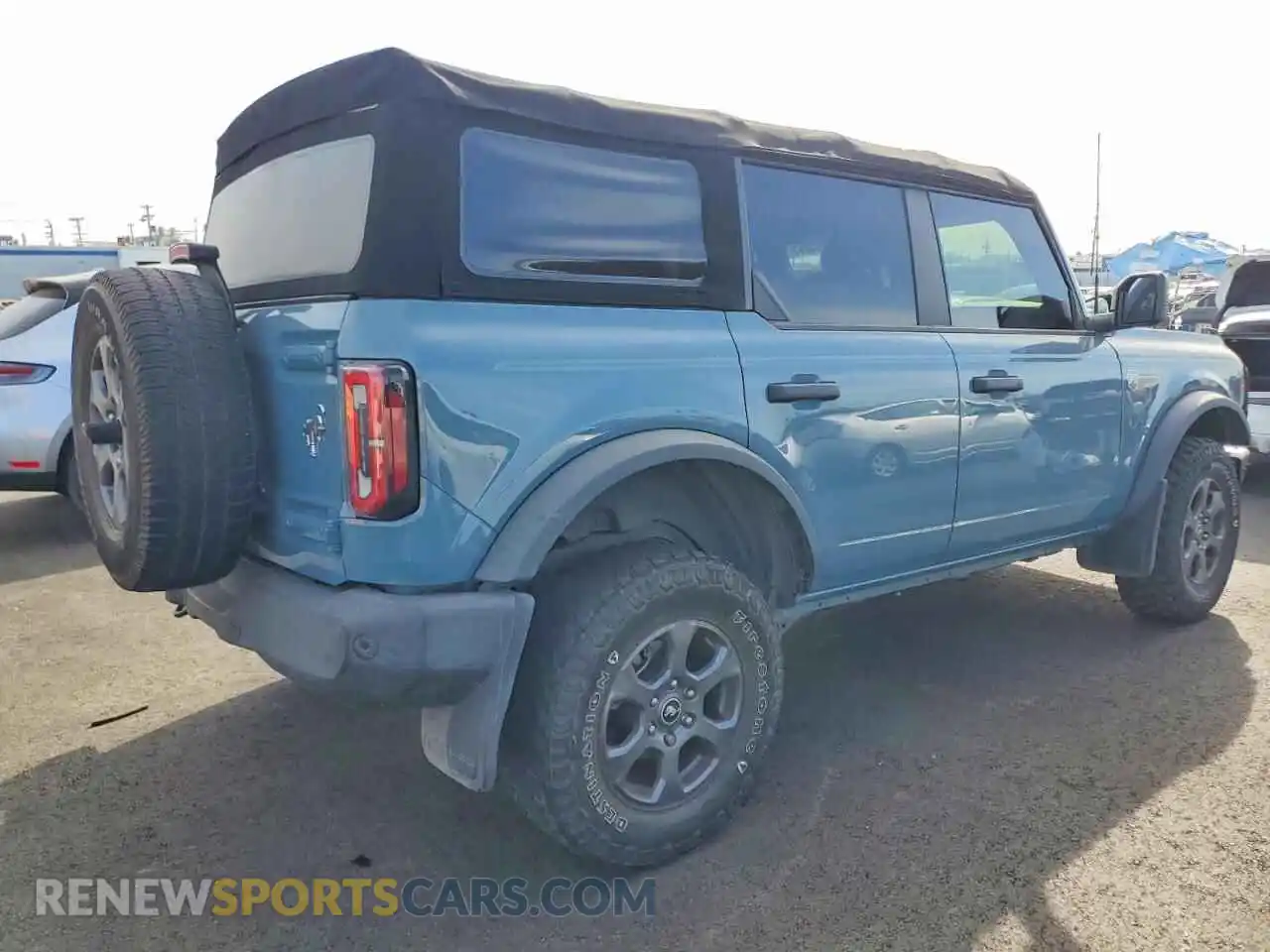 3 Photograph of a damaged car 1FMDE5BH2NLB00671 FORD BRONCO 2022