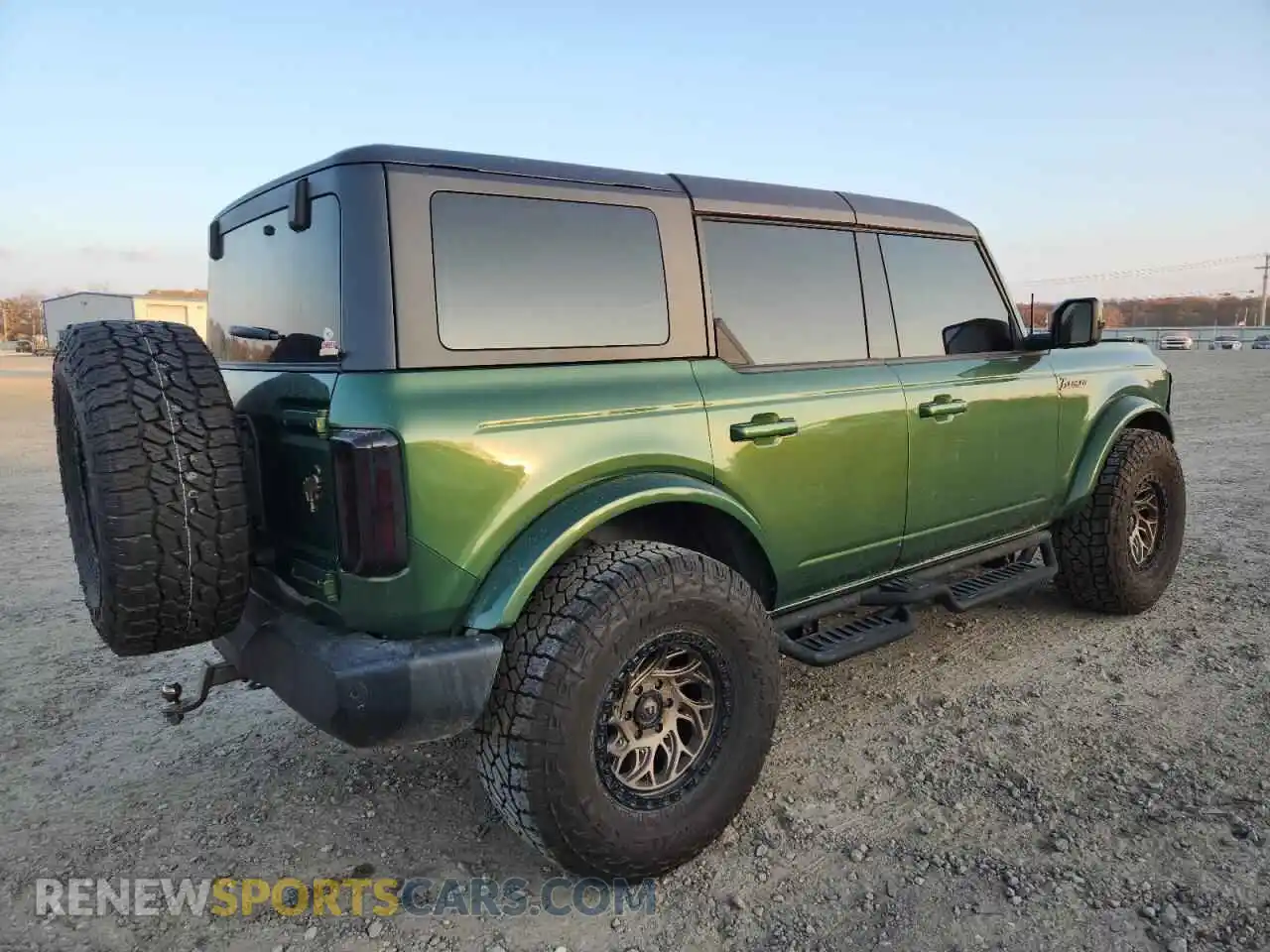 3 Photograph of a damaged car 1FMDE5BH2NLB11069 FORD BRONCO 2022