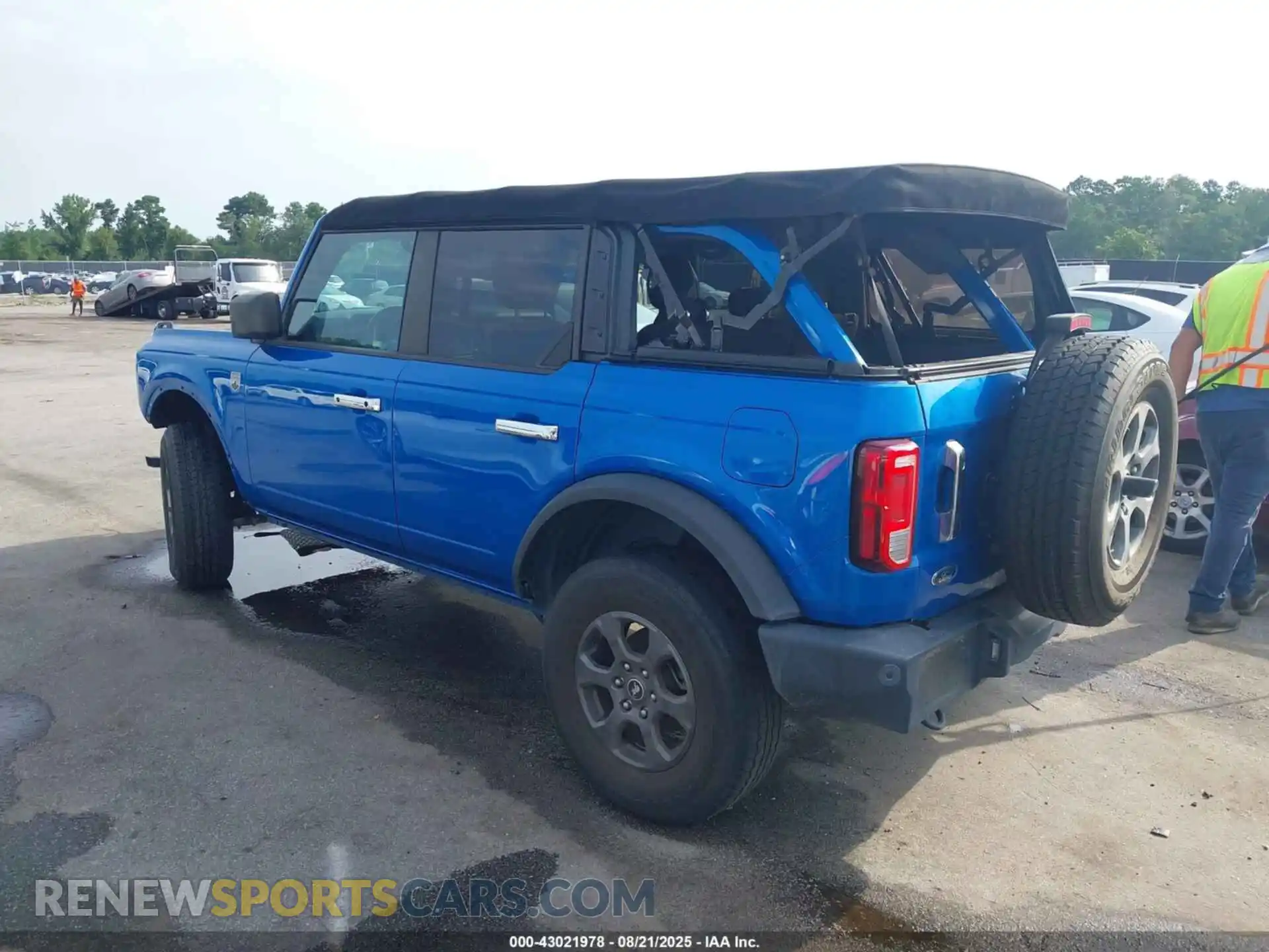 3 fotografías del automóvil dañado 1FMDE5BH7NLB40552 FORD BRONCO 2022