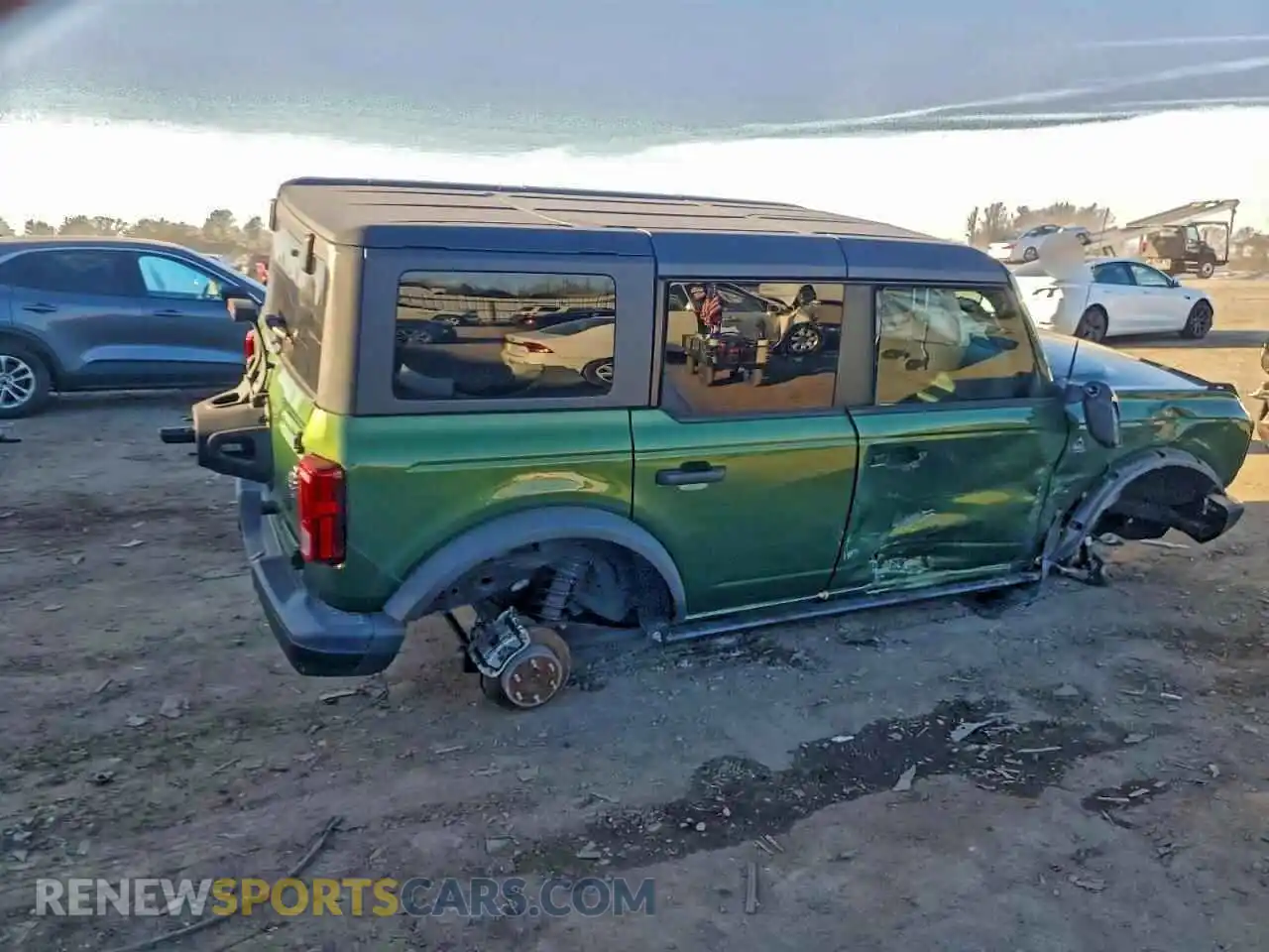3 Photograph of a damaged car 1FMDE5BH9NLB21128 FORD BRONCO 2022