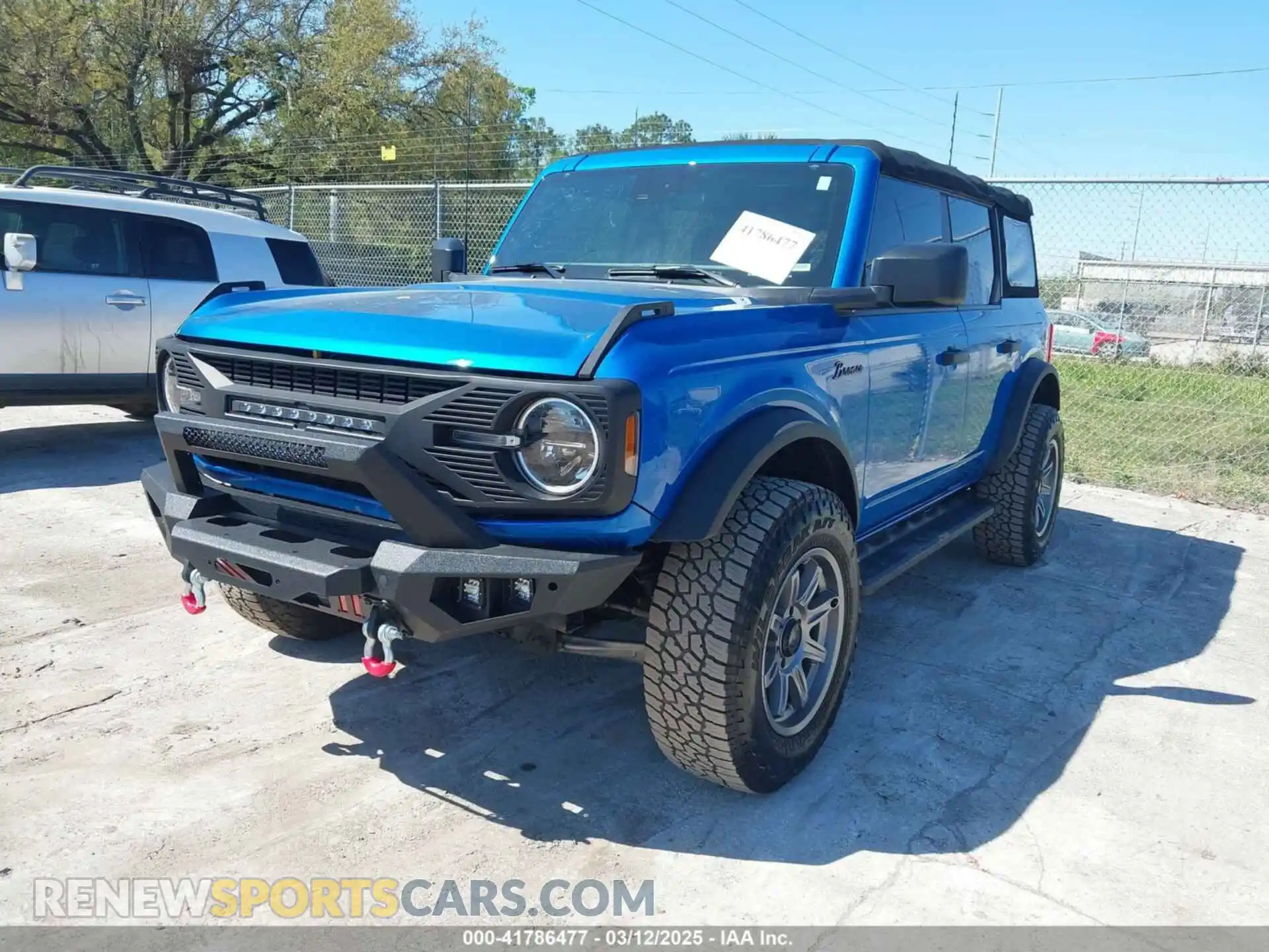 2 Photograph of a damaged car 1FMDE5BH9NLB66327 FORD BRONCO 2022