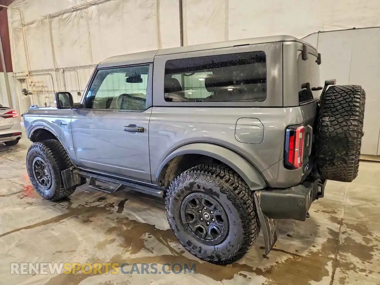 2 Photograph of a damaged car 1FMDE5CP0NLB32167 FORD BRONCO 2022