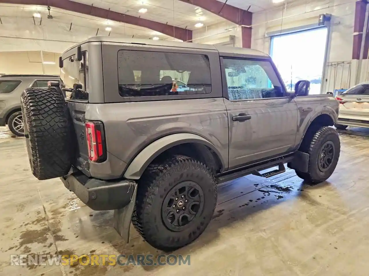 3 Photograph of a damaged car 1FMDE5CP0NLB32167 FORD BRONCO 2022