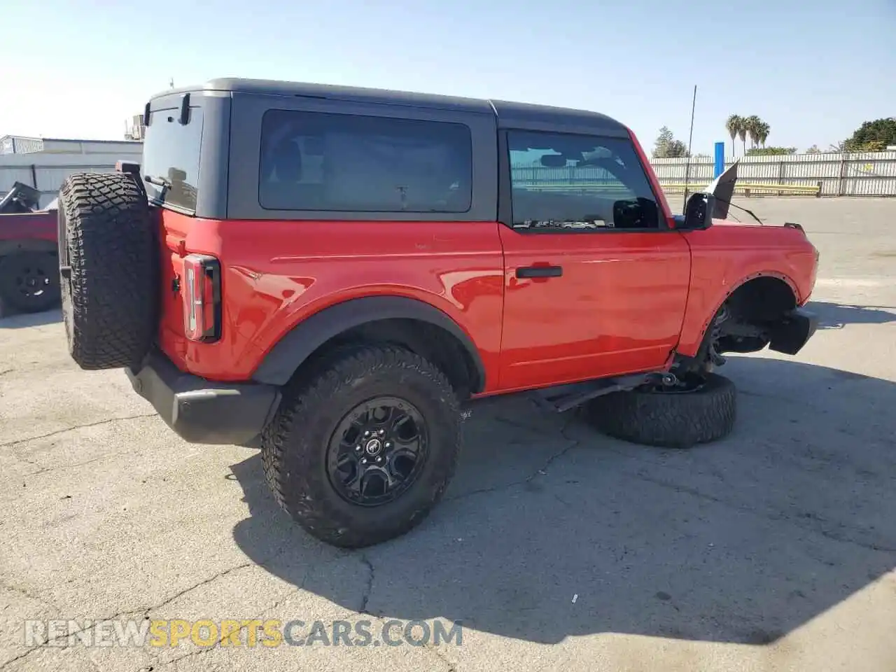 3 Photograph of a damaged car 1FMDE5CP1NLB69129 FORD BRONCO 2022