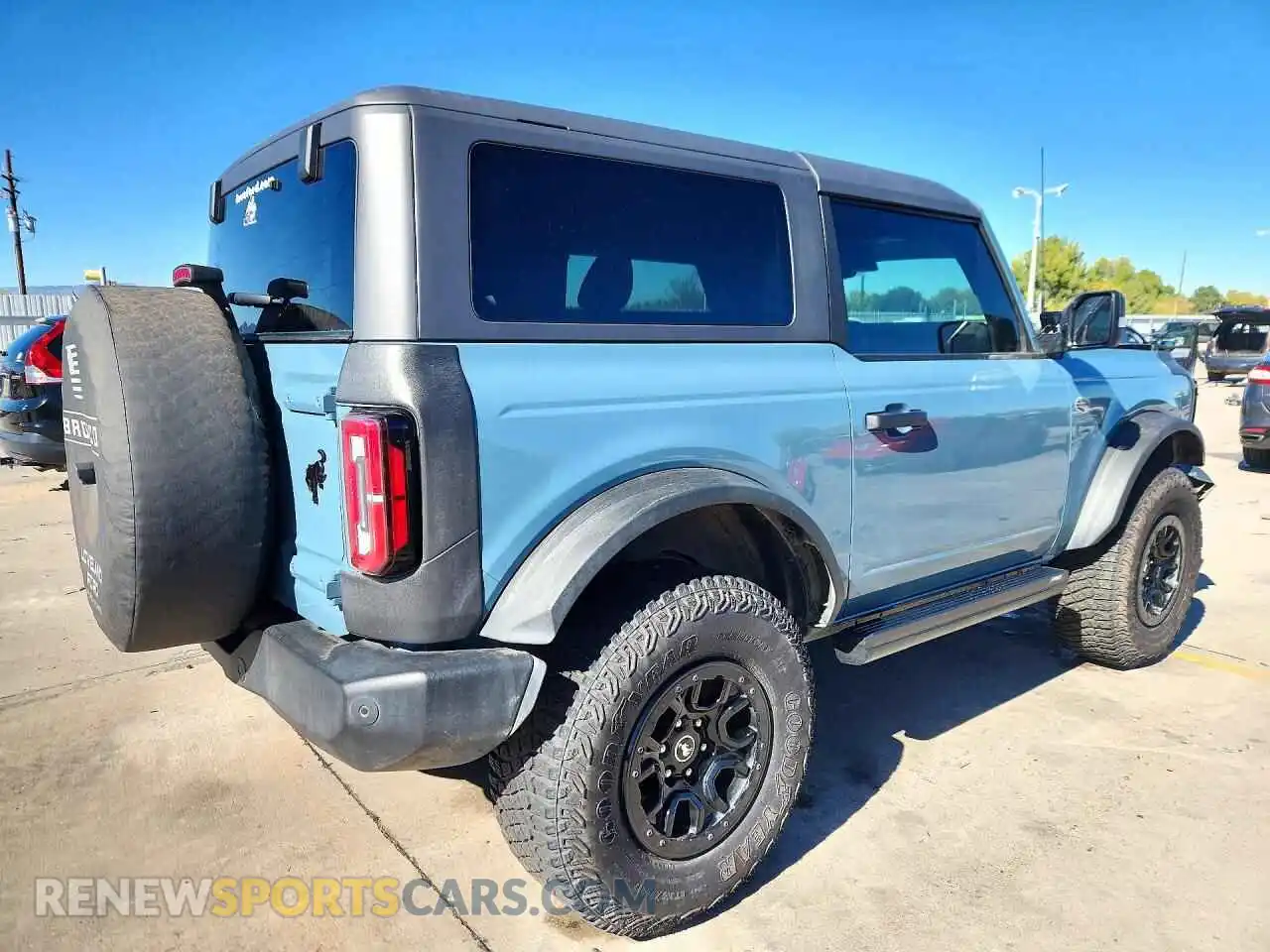 3 fotografías del automóvil dañado 1FMDE5CP2NLB57149 FORD BRONCO 2022