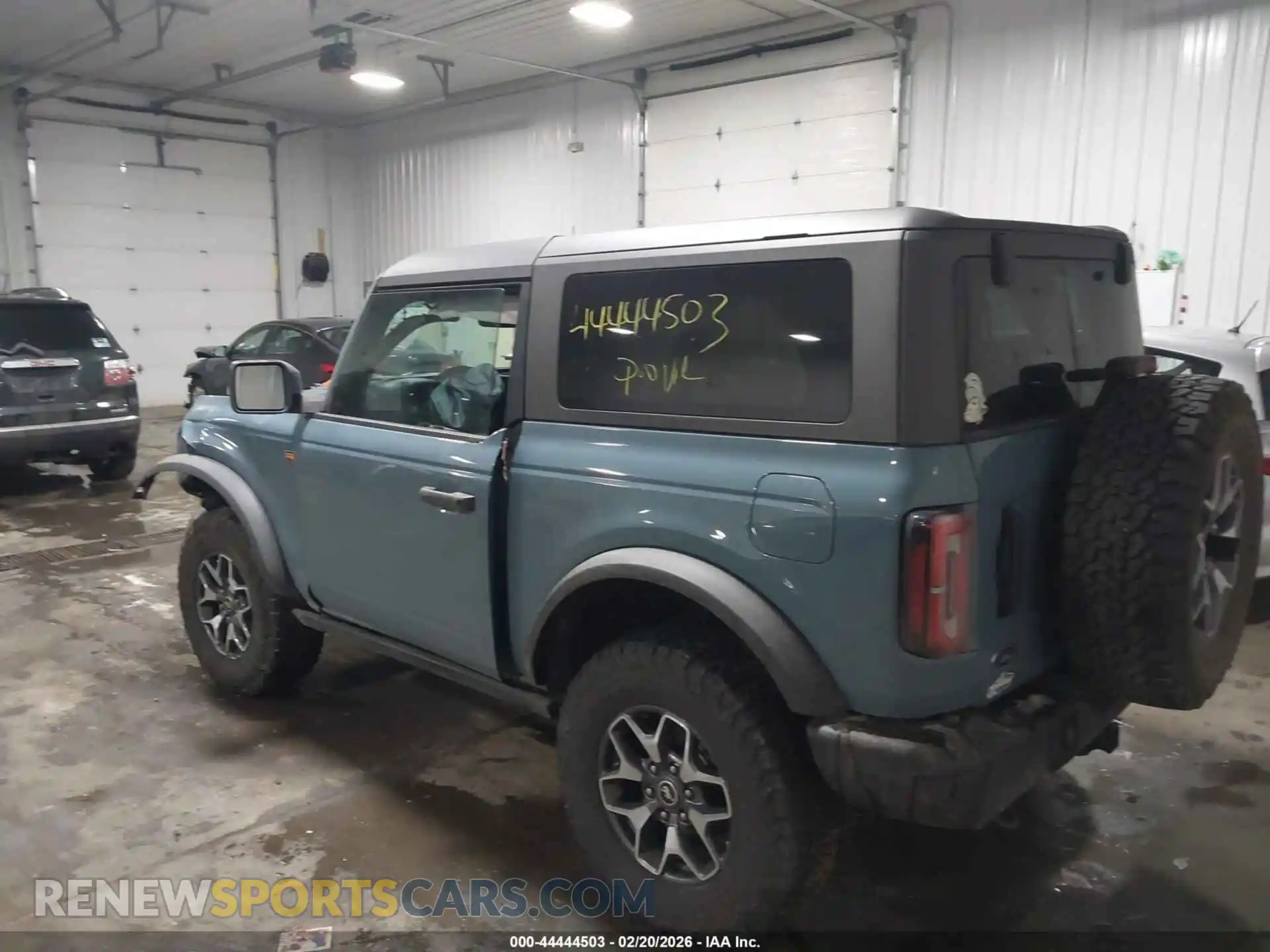 3 Photograph of a damaged car 1FMDE5CP2NLB82875 FORD BRONCO 2022