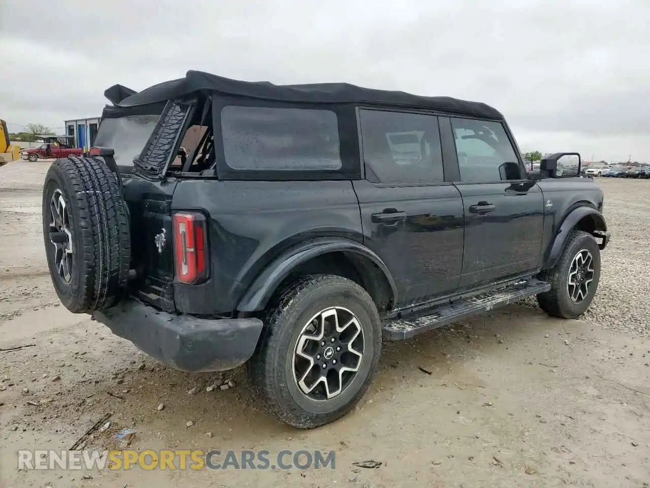 3 Photograph of a damaged car 1FMDE5DH1NLB77321 FORD BRONCO 2022