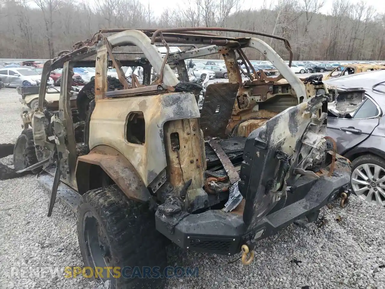 2 fotografías del automóvil dañado 1FMDE5DH9NLB79043 FORD BRONCO 2022