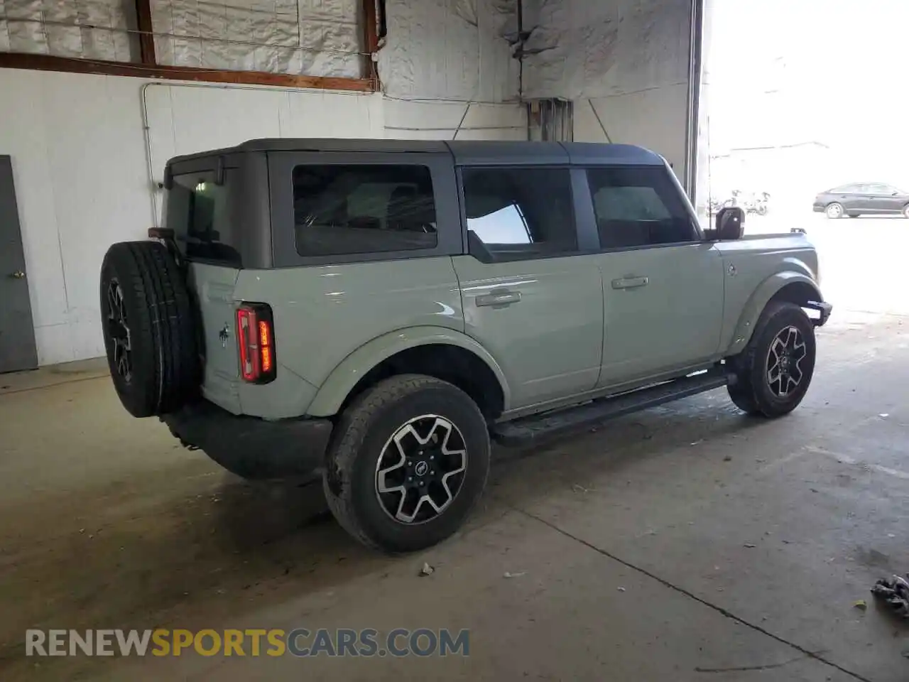 3 Photograph of a damaged car 1FMEE5BP8NLB55640 FORD BRONCO 2022