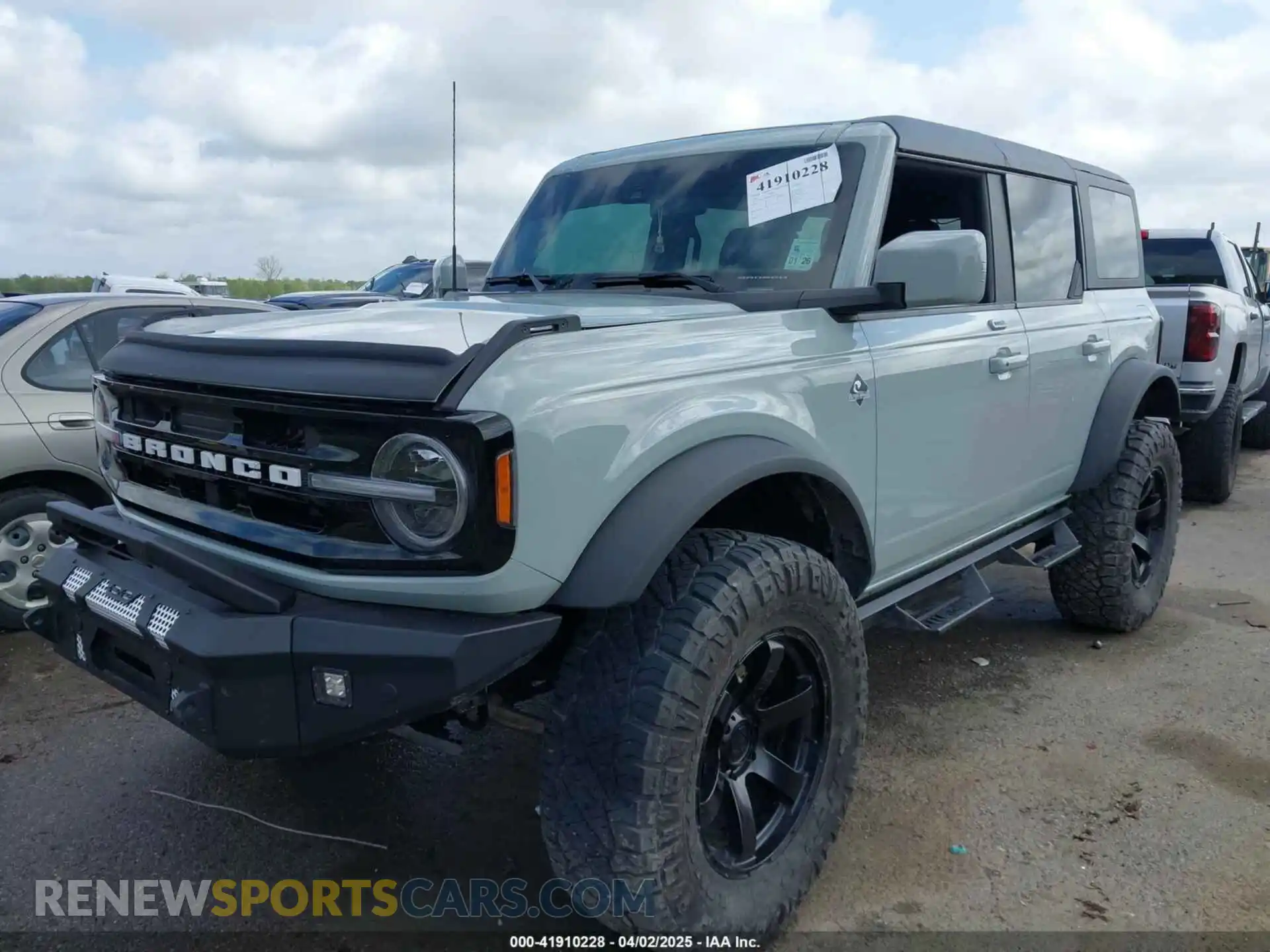 2 Photograph of a damaged car 1FMEE5BP9NLB05314 FORD BRONCO 2022
