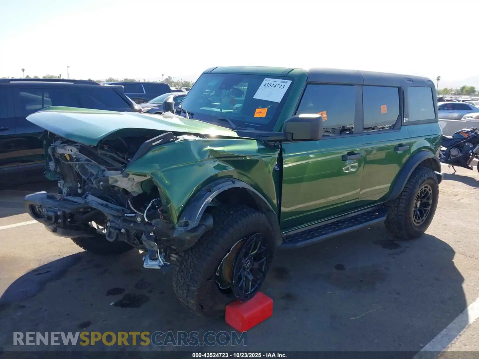 2 Photograph of a damaged car 1FMEE5BPXNLA75577 FORD BRONCO 2022