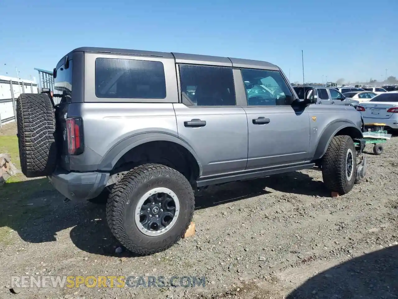 3 Photograph of a damaged car 1FMEE5DH0NLB07684 FORD BRONCO 2022