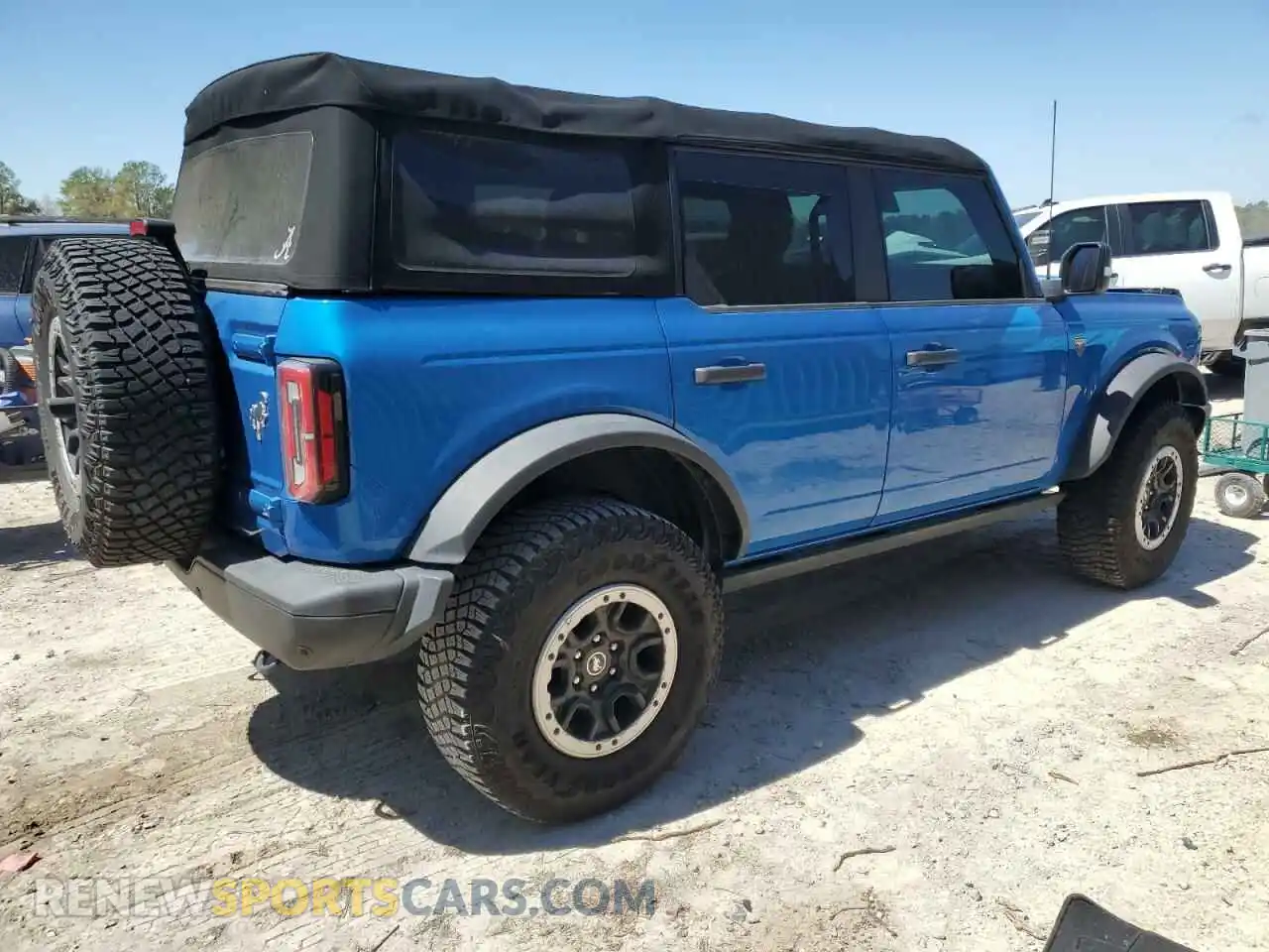 3 Photograph of a damaged car 1FMEE5DH1NLB90221 FORD BRONCO 2022