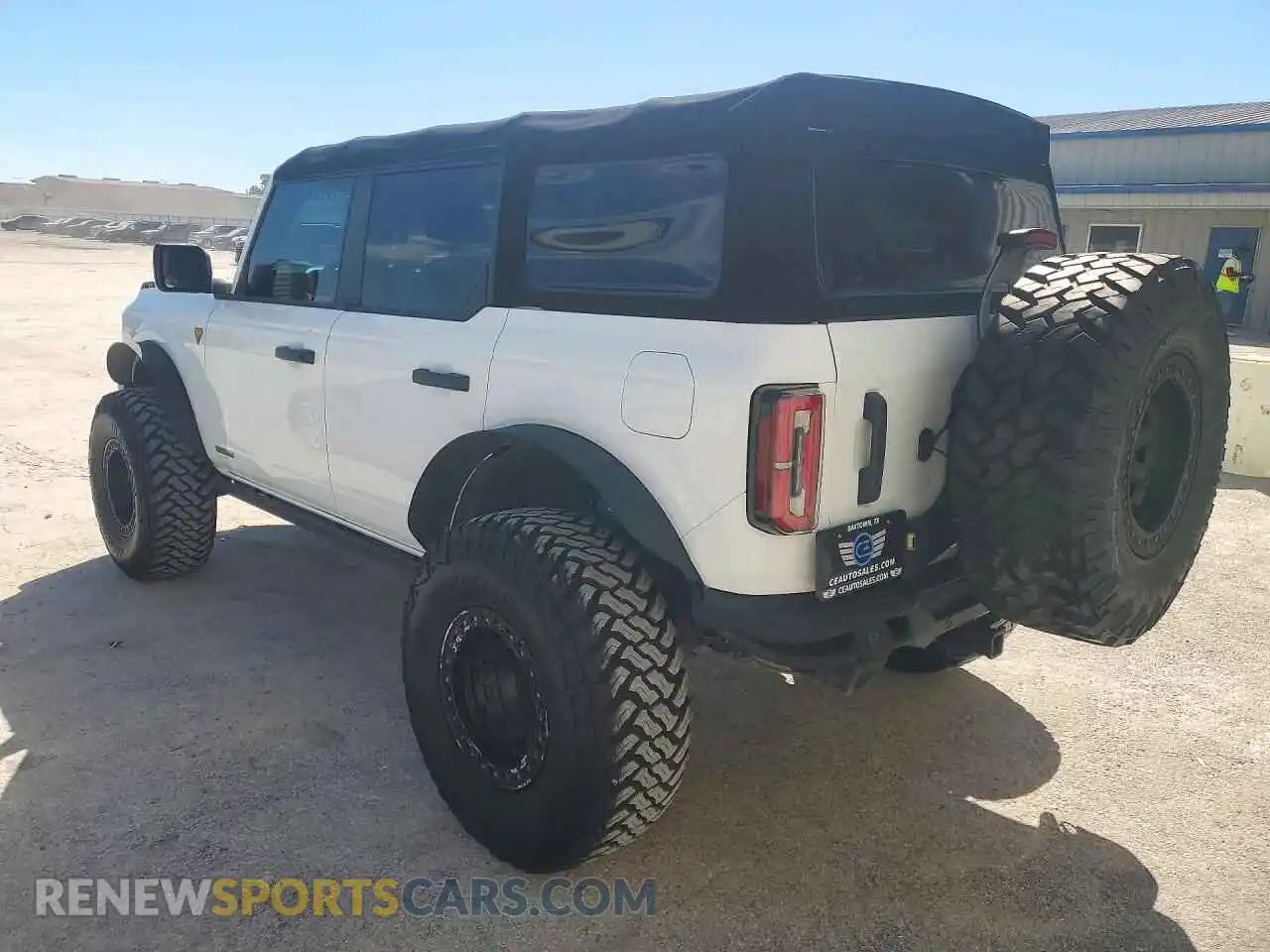2 Photograph of a damaged car 1FMEE5DH7NLA85571 FORD BRONCO 2022