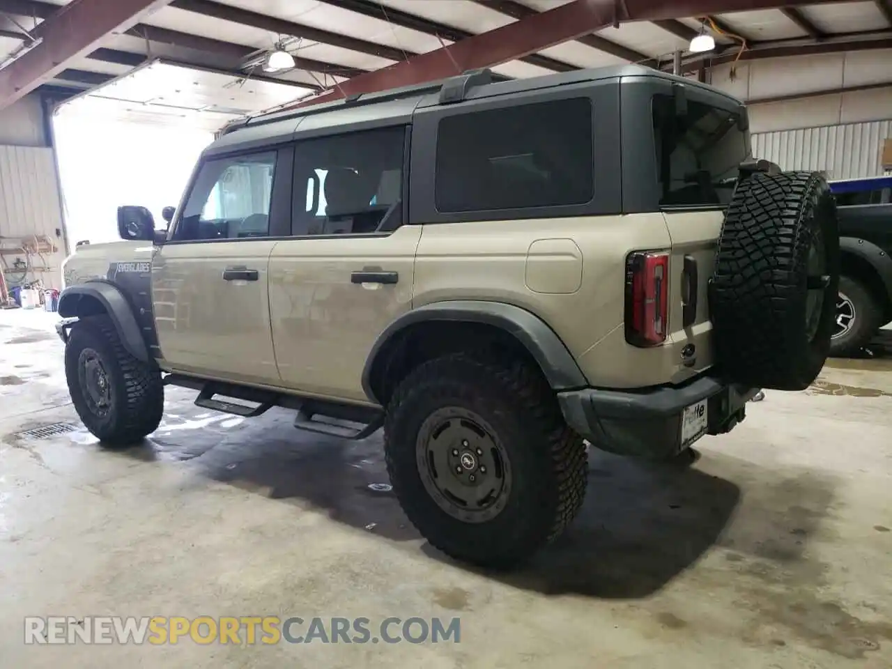 2 Photograph of a damaged car 1FMEE5DH7NLB58518 FORD BRONCO 2022