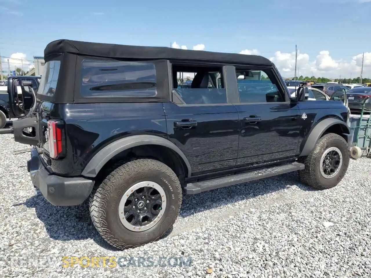 3 Photograph of a damaged car 1FMEE5DP0NLB59436 FORD BRONCO 2022