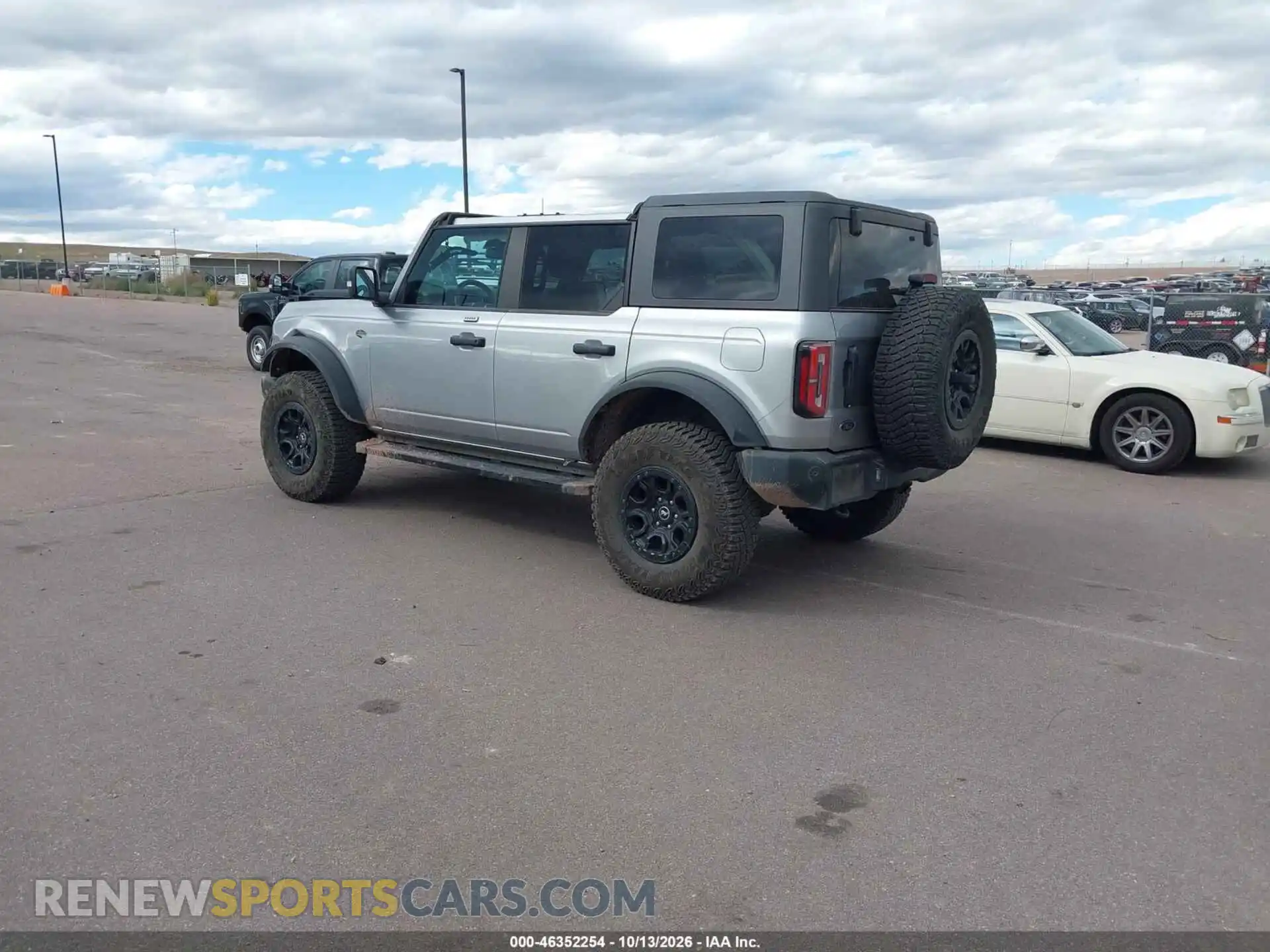 3 Фотография поврежденного автомобиля 1FMEE5DP0NLB85440 FORD BRONCO 2022