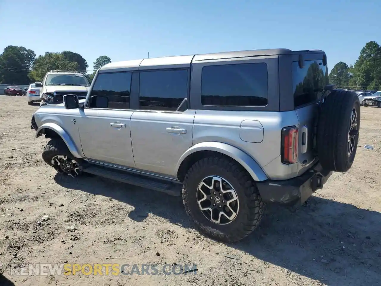 2 fotografías del automóvil dañado 1FMEE5DP1NLA79465 FORD BRONCO 2022
