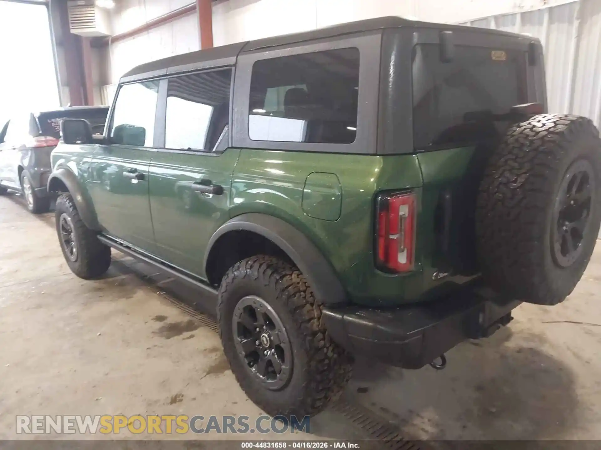 3 Photograph of a damaged car 1FMEE5DP1NLA96265 FORD BRONCO 2022