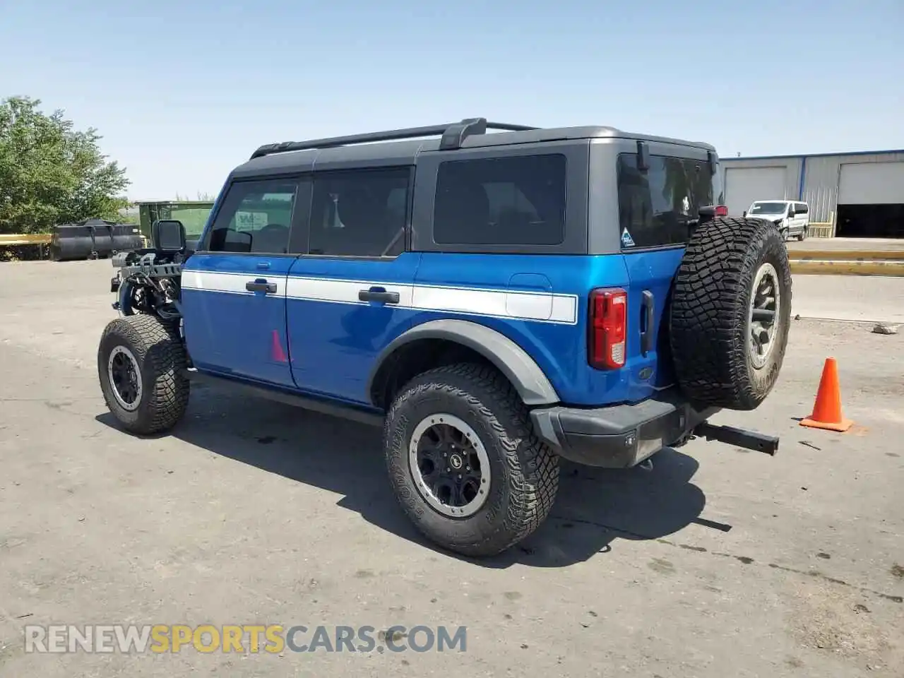 2 Photograph of a damaged car 1FMEE5DP1NLB14893 FORD BRONCO 2022