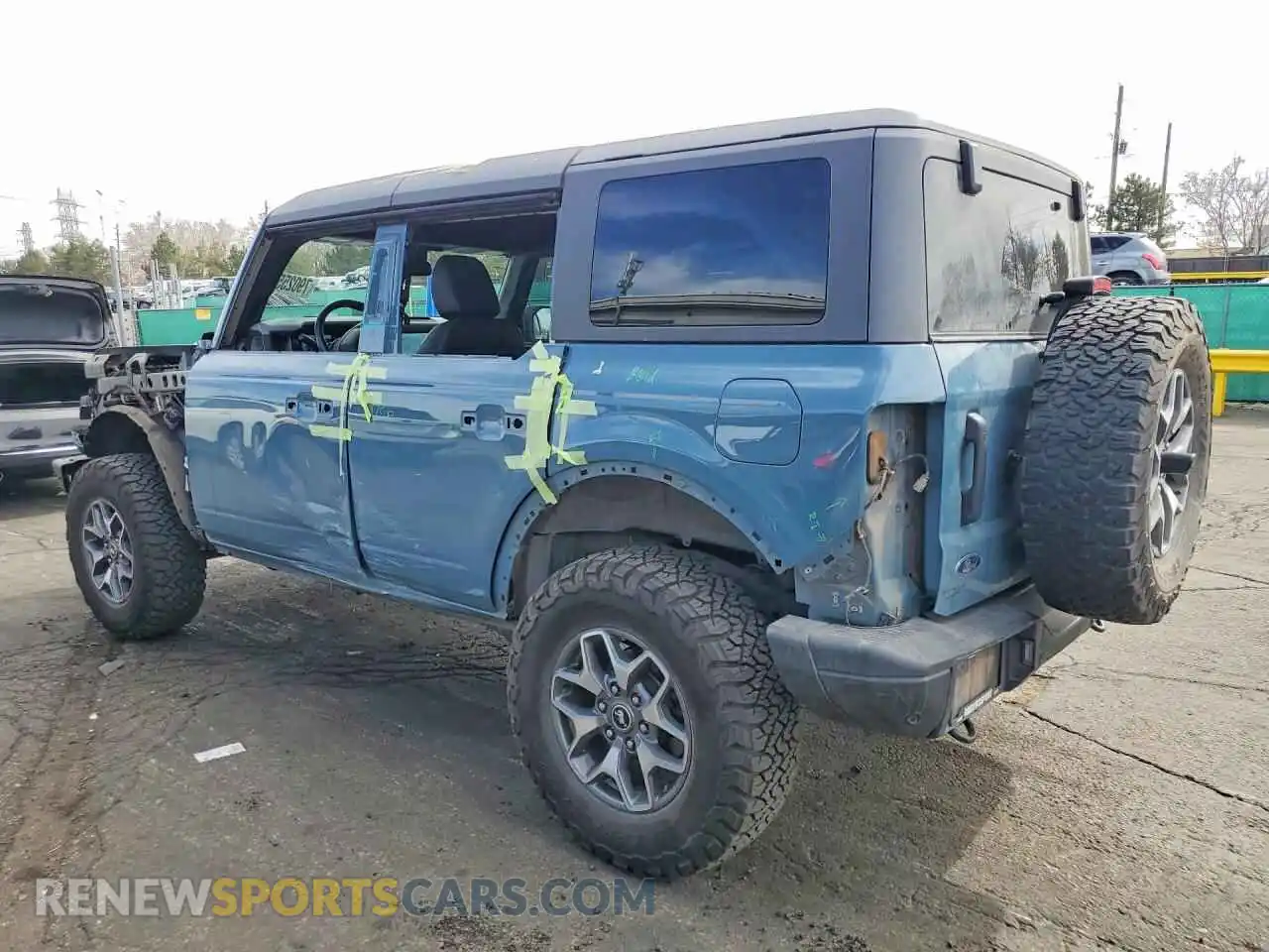 2 Photograph of a damaged car 1FMEE5DP1NLB22329 FORD BRONCO 2022