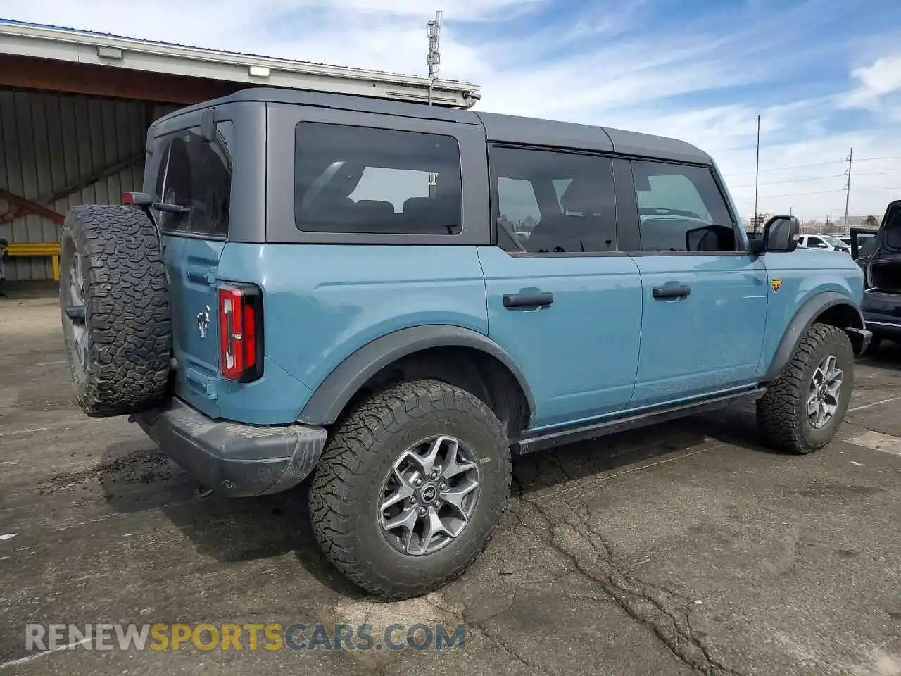 3 Photograph of a damaged car 1FMEE5DP1NLB22329 FORD BRONCO 2022