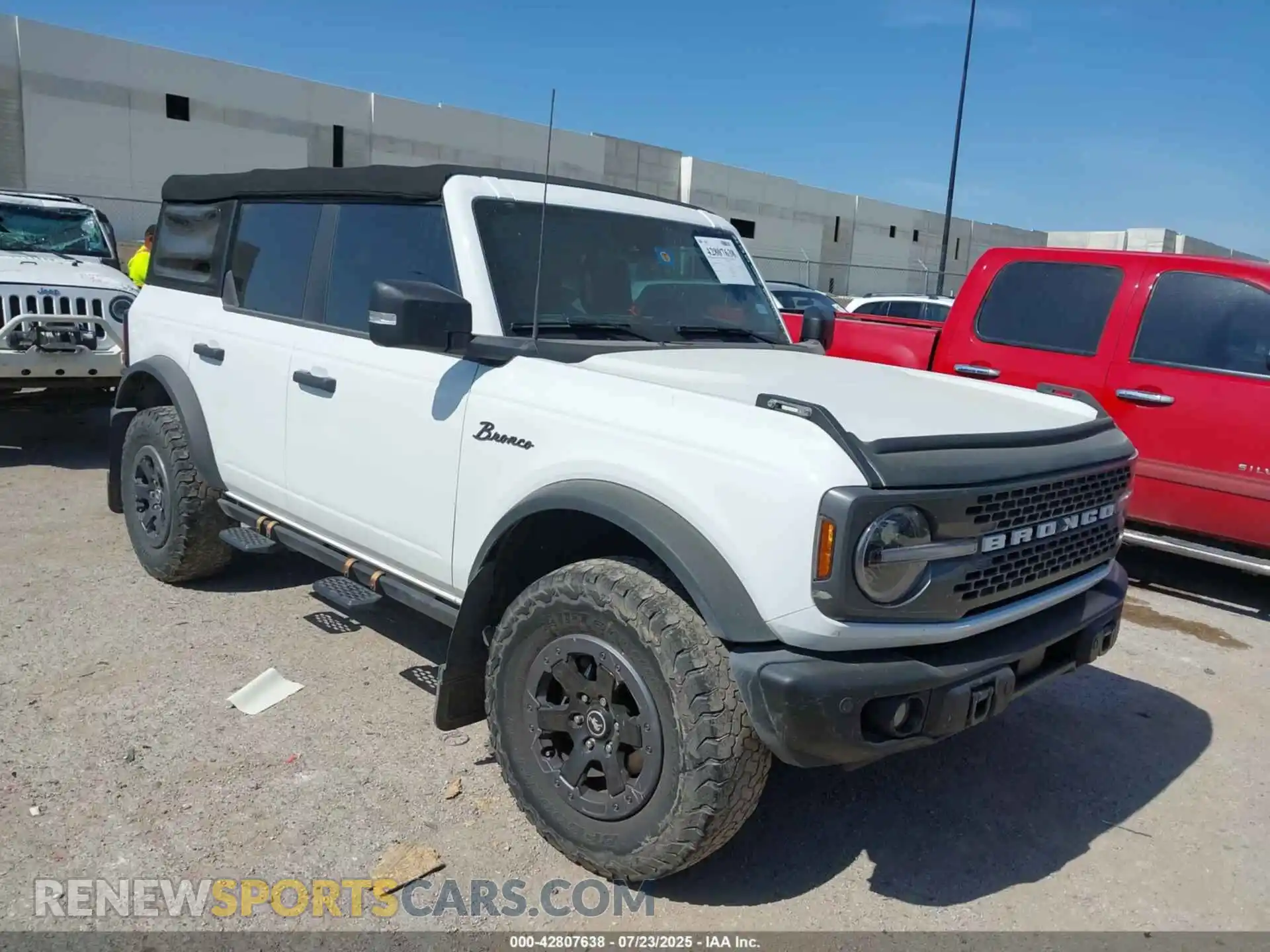 1 Photograph of a damaged car 1FMEE5DP2NLA89728 FORD BRONCO 2022