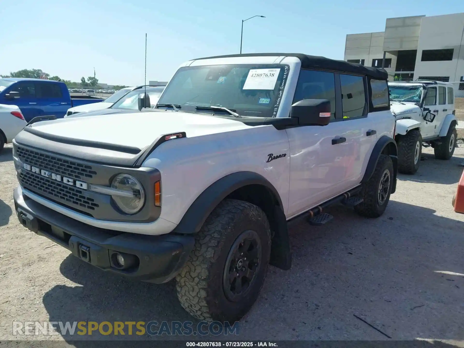 2 Photograph of a damaged car 1FMEE5DP2NLA89728 FORD BRONCO 2022