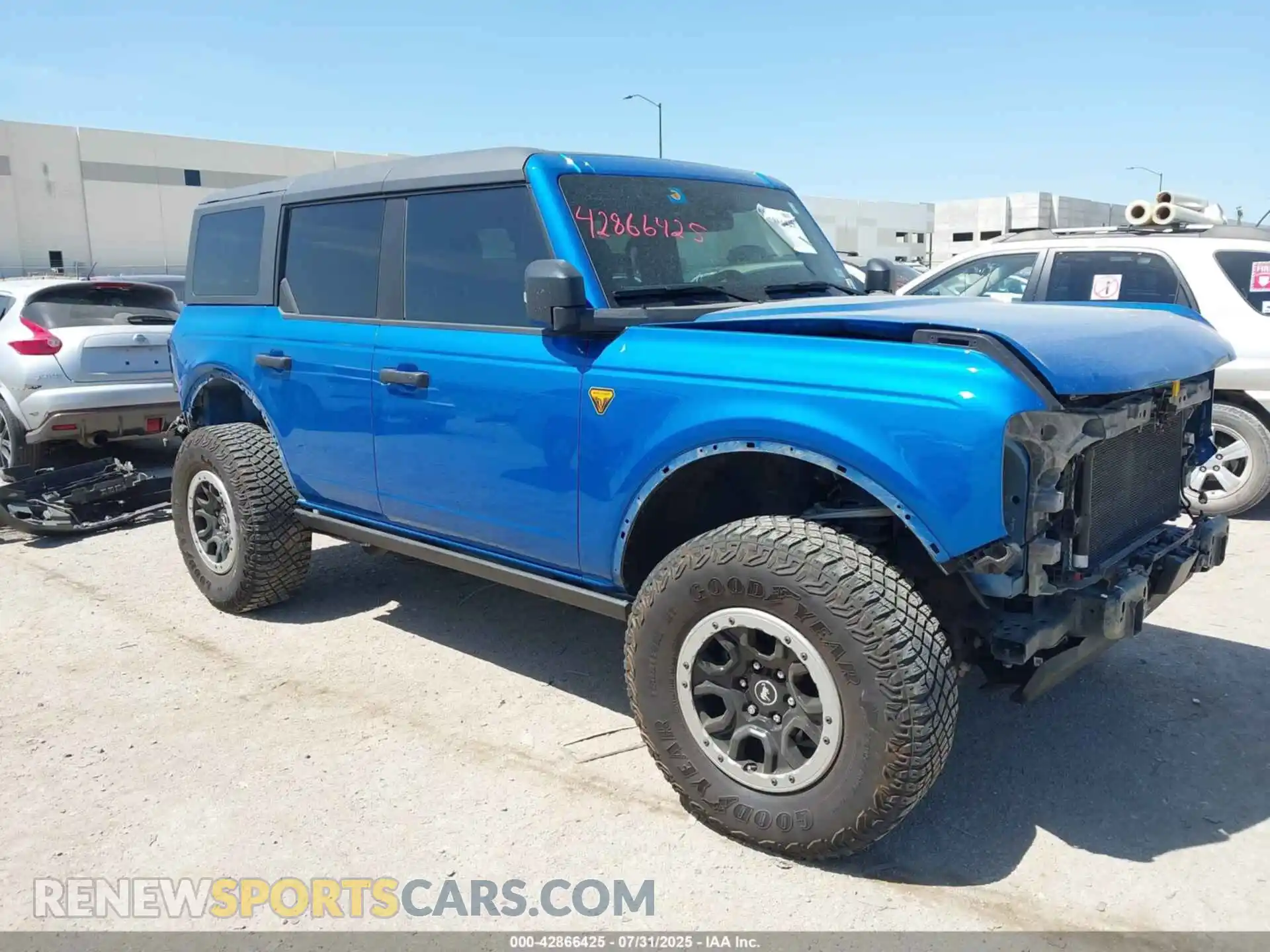 1 Photograph of a damaged car 1FMEE5DP4NLB43319 FORD BRONCO 2022