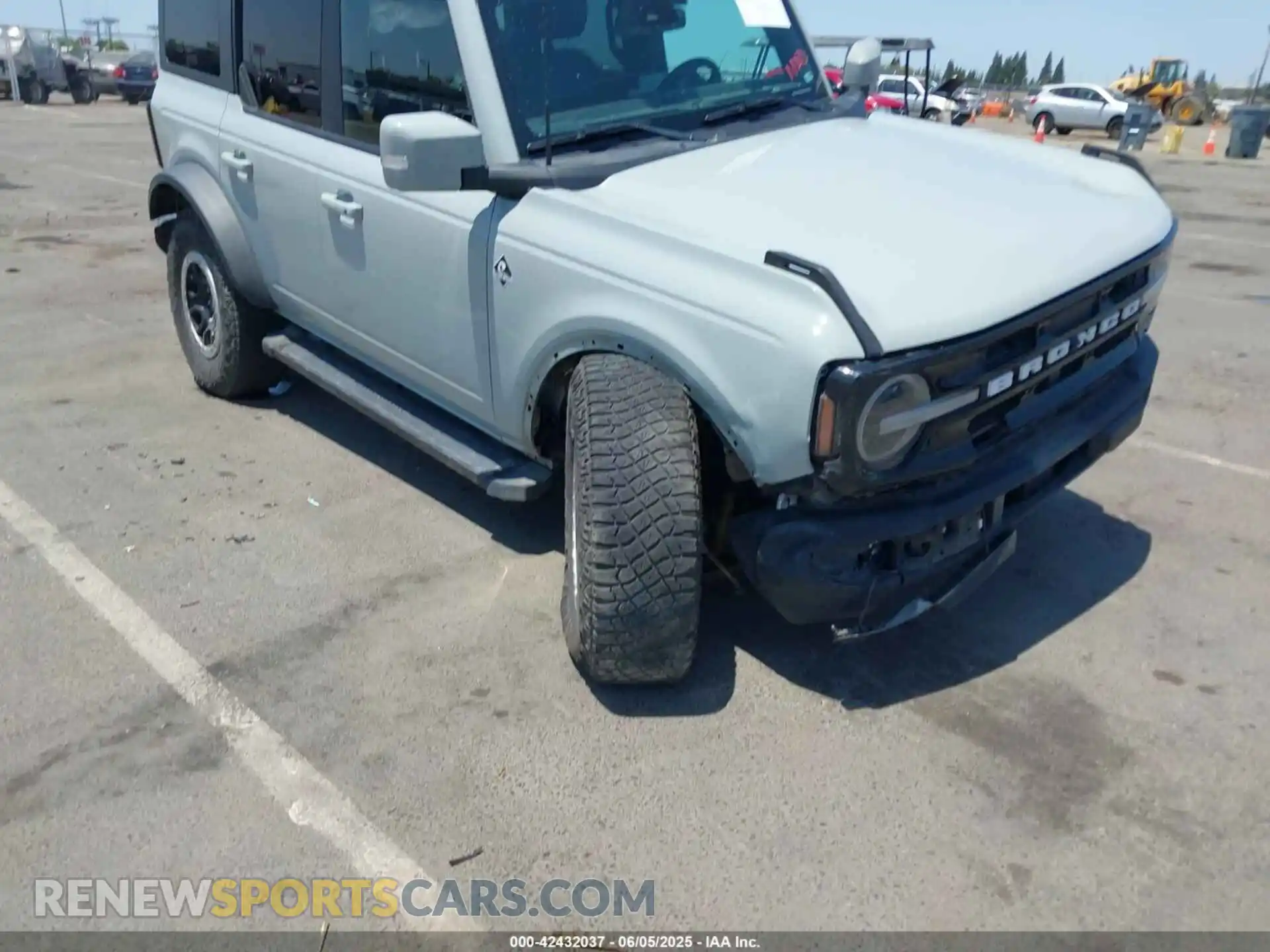1 Photograph of a damaged car 1FMEE5DP6NLB34962 FORD BRONCO 2022