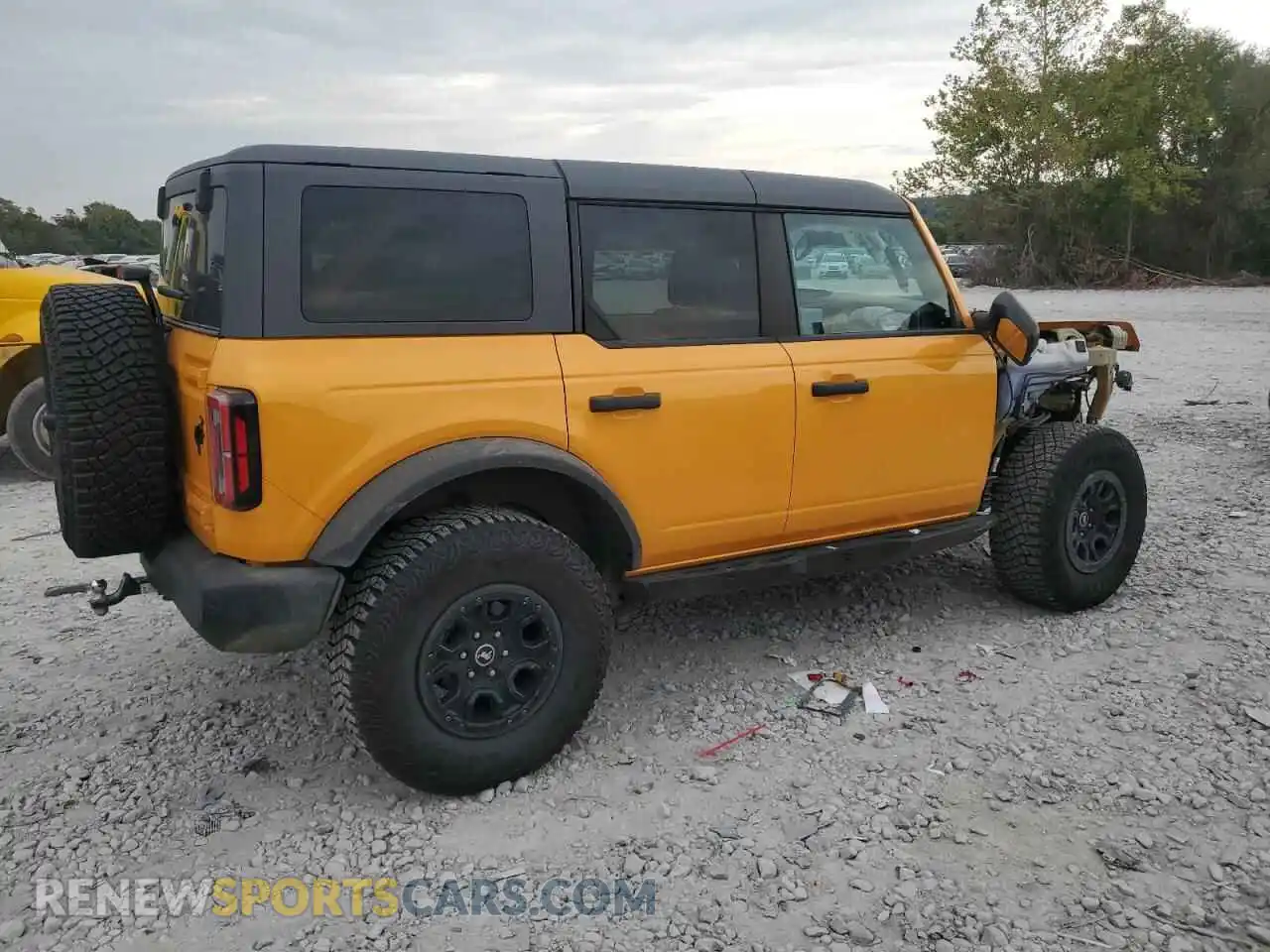 3 Photograph of a damaged car 1FMEE5DP6NLB68321 FORD BRONCO 2022