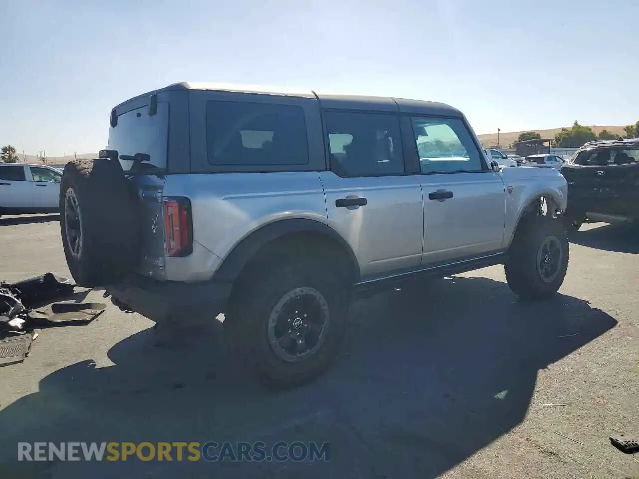 3 Photograph of a damaged car 1FMEE5DP8NLB69938 FORD BRONCO 2022