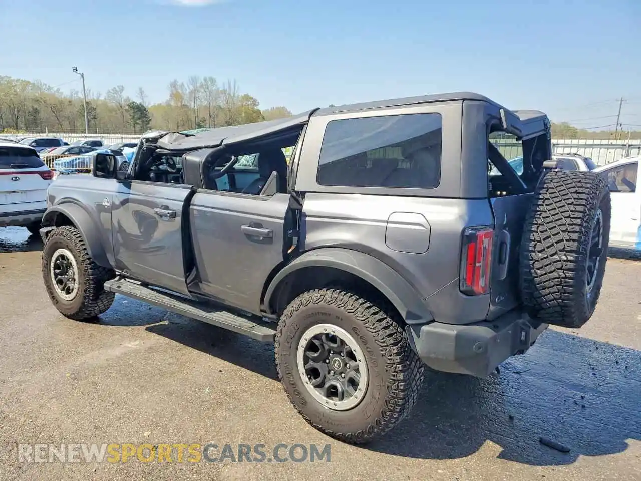 2 Photograph of a damaged car 1FMEE5DP9NLB28461 FORD BRONCO 2022