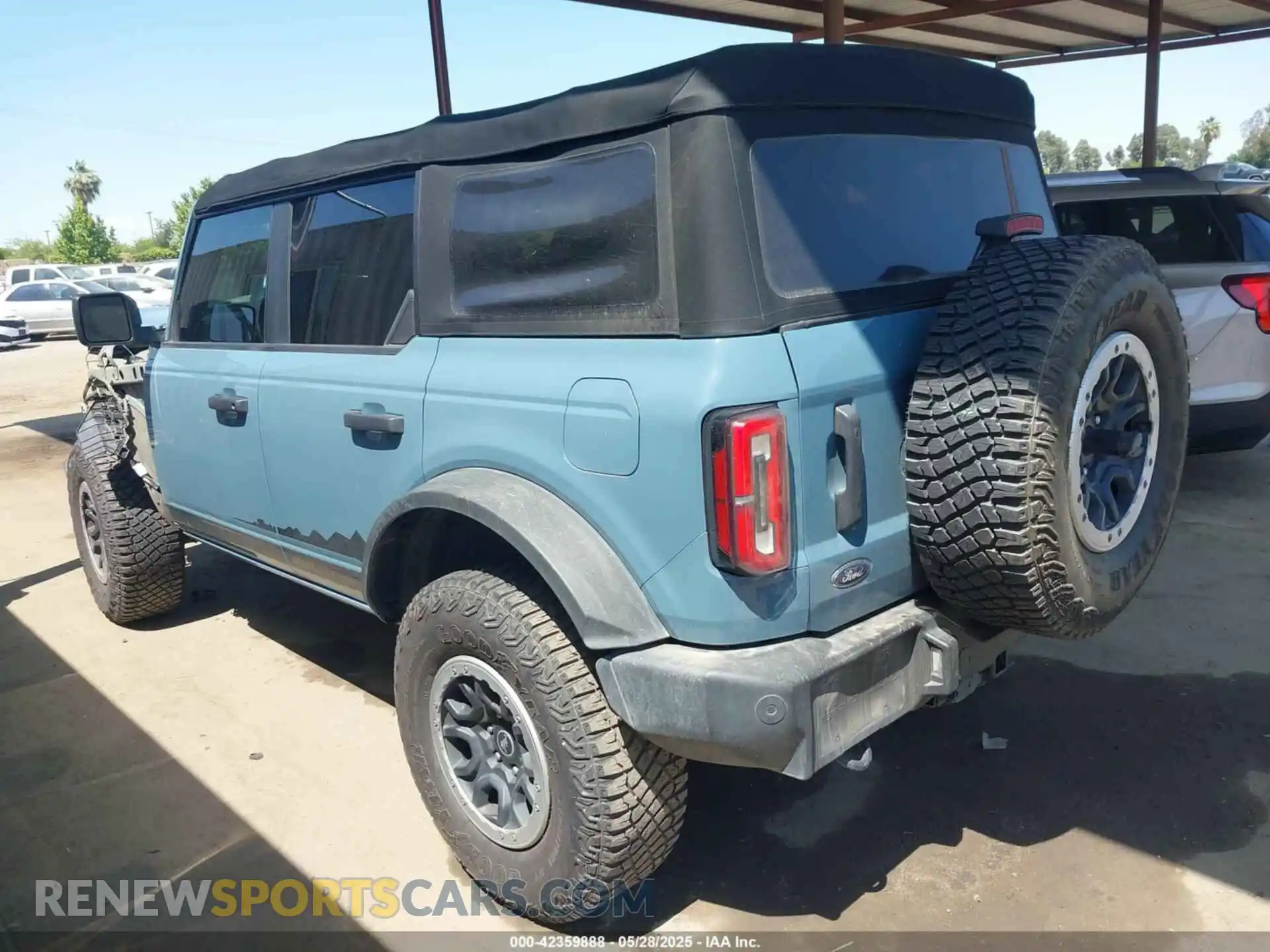 3 Photograph of a damaged car 1FMEE5DP9NLB61055 FORD BRONCO 2022