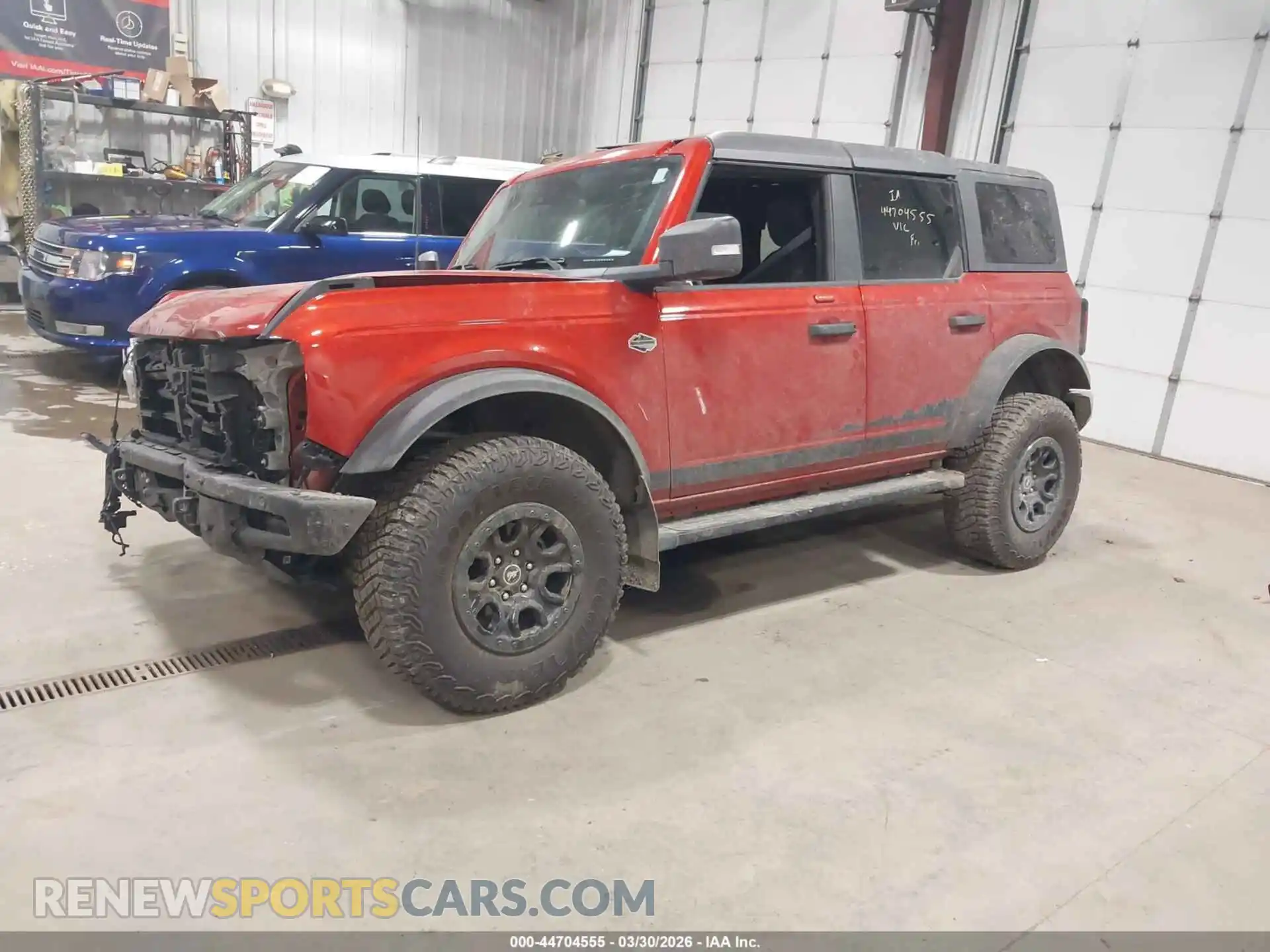 2 fotografías del automóvil dañado 1FMEE5DP9NLB68376 FORD BRONCO 2022