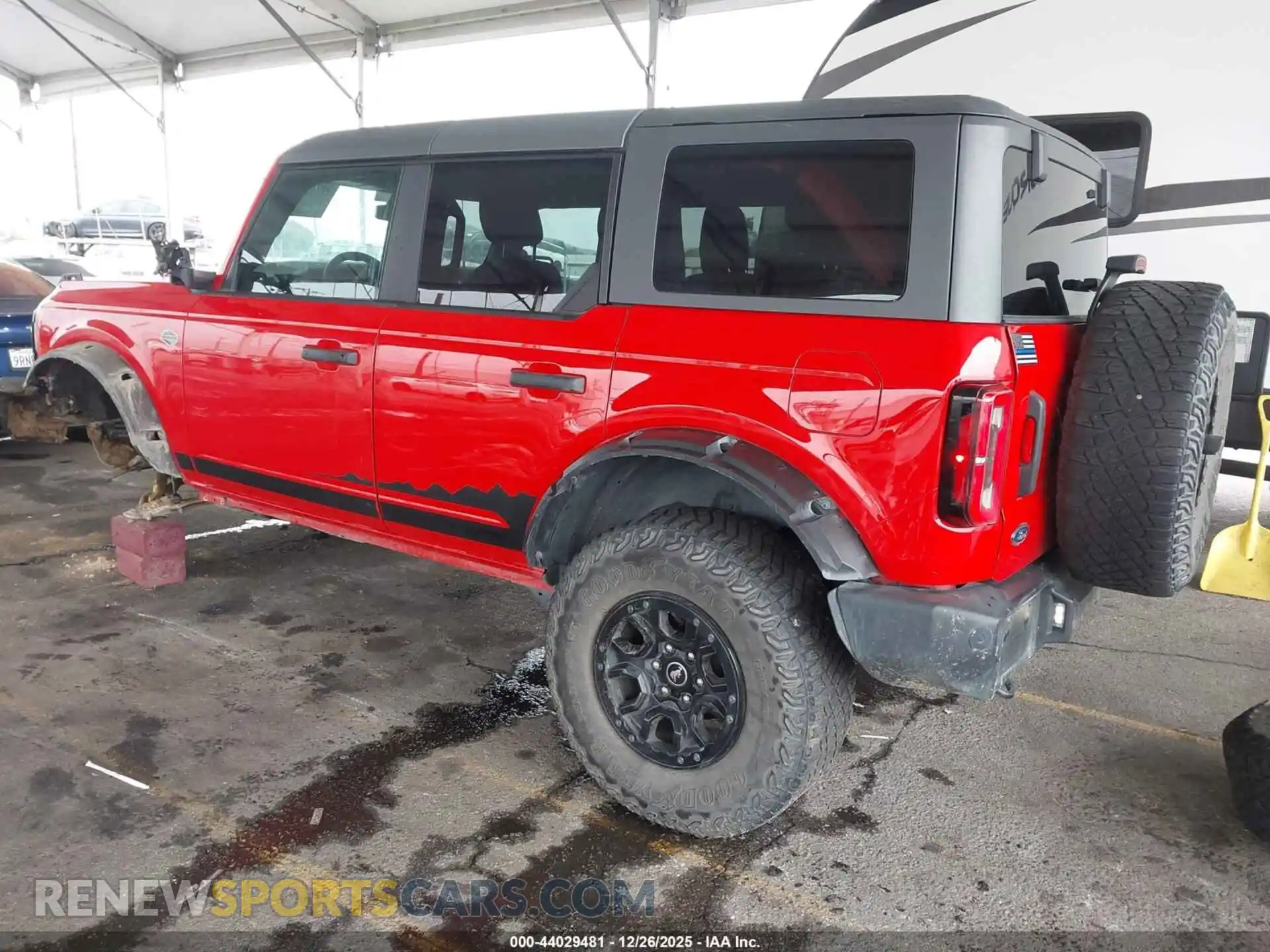 3 Photograph of a damaged car 1FMEE5DPXNLA91579 FORD BRONCO 2022