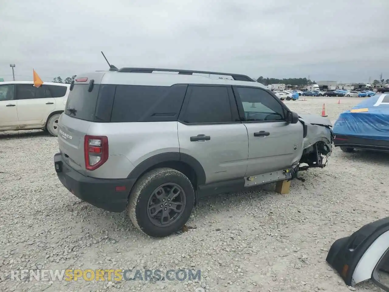 3 Photograph of a damaged car 3FMCR9B68NRE03753 FORD BRONCO 2022