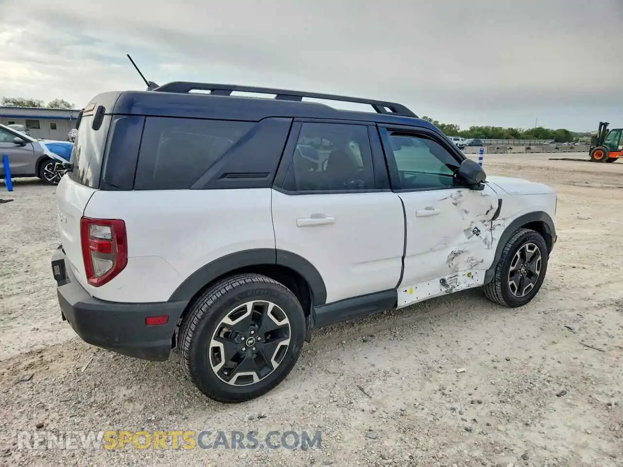 3 Photograph of a damaged car 3FMCR9C66NRD16237 FORD BRONCO 2022