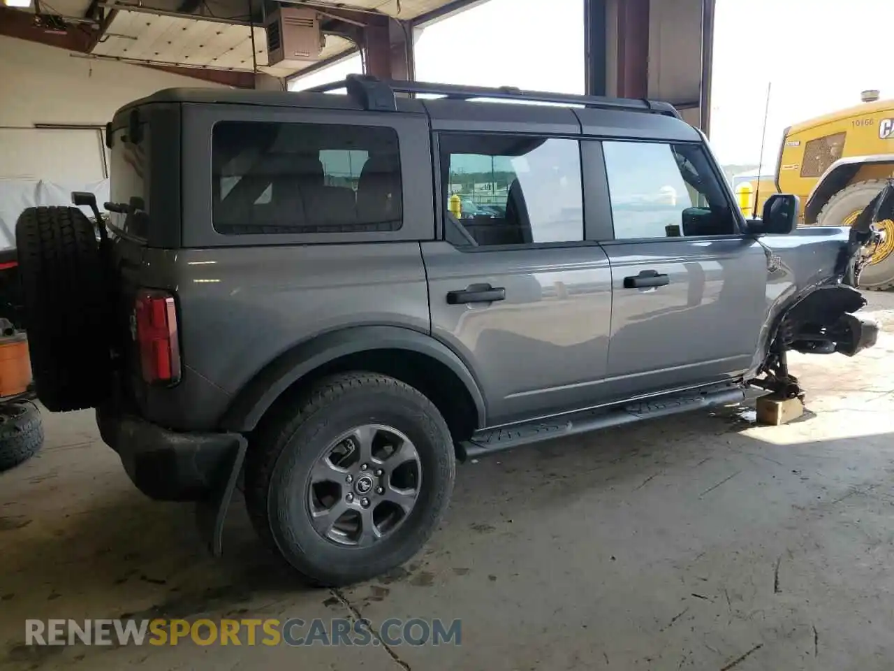 3 Photograph of a damaged car 1FMDE5BH0PLB57972 FORD BRONCO 2023