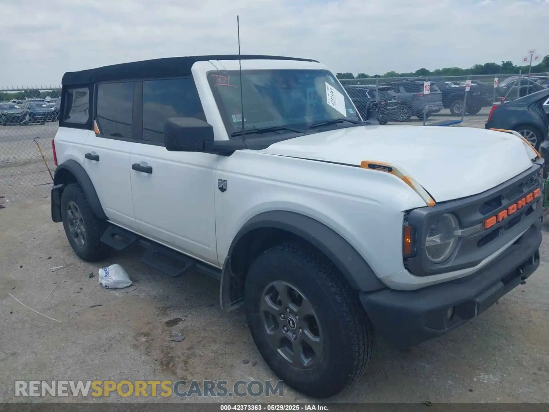 1 Photograph of a damaged car 1FMDE5BH2PLB19935 FORD BRONCO 2023