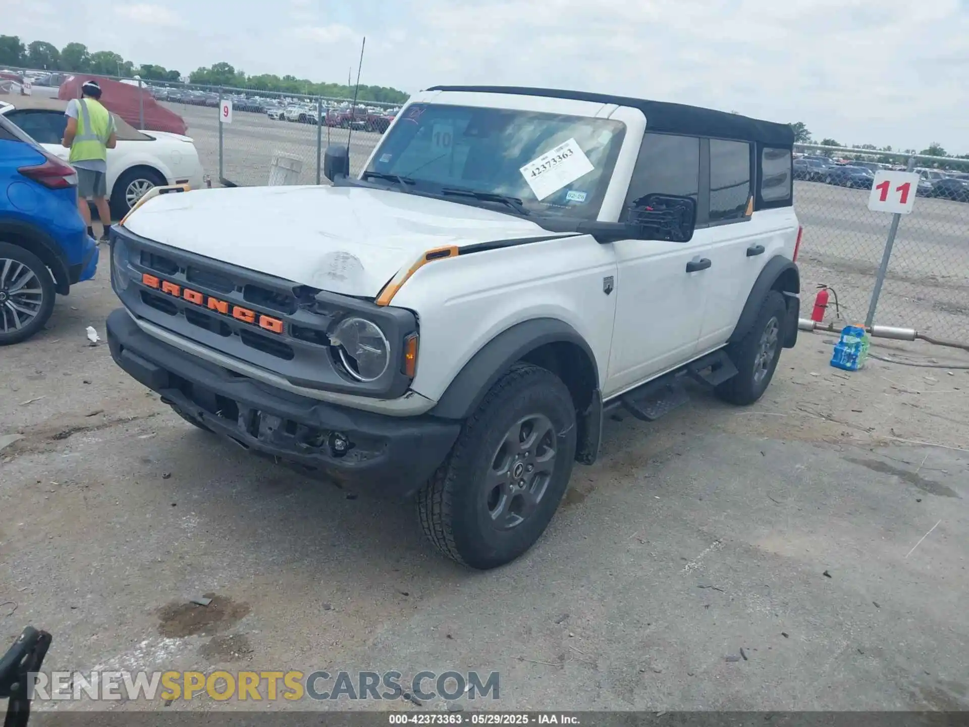 2 Photograph of a damaged car 1FMDE5BH2PLB19935 FORD BRONCO 2023