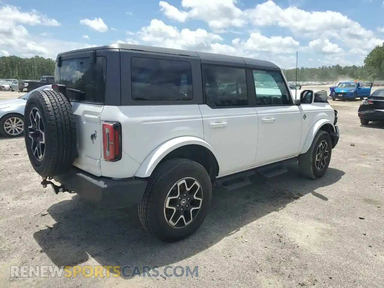 3 Photograph of a damaged car 1FMDE5BH2PLB67886 FORD BRONCO 2023