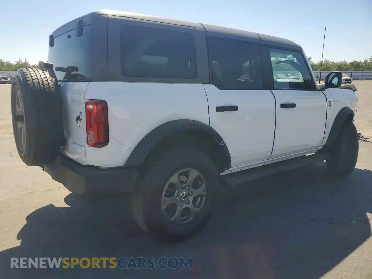 3 Фотография поврежденного автомобиля 1FMDE5BH8PLB70064 FORD BRONCO 2023