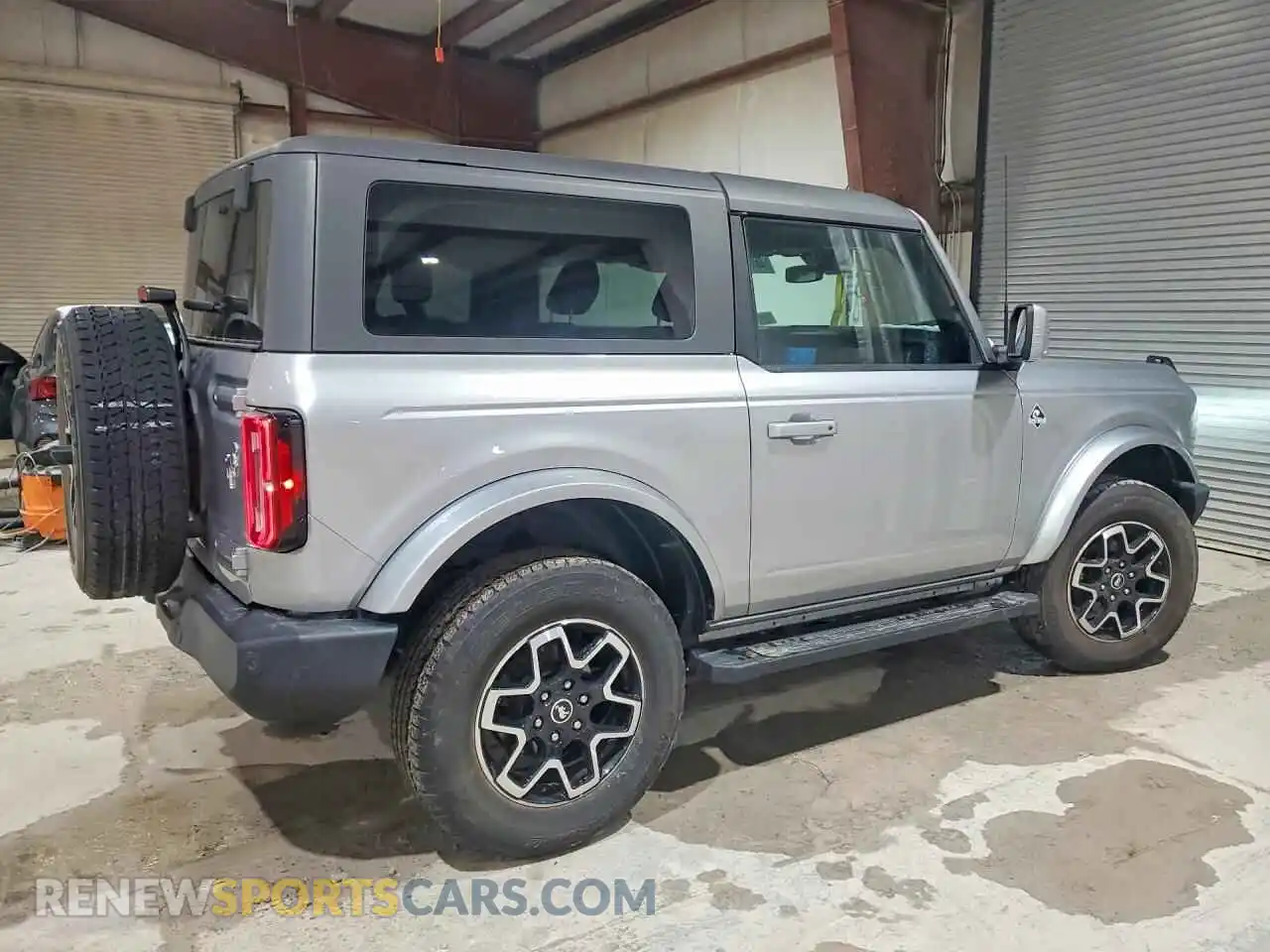 3 Photograph of a damaged car 1FMDE5CP5PLB21572 FORD BRONCO 2023