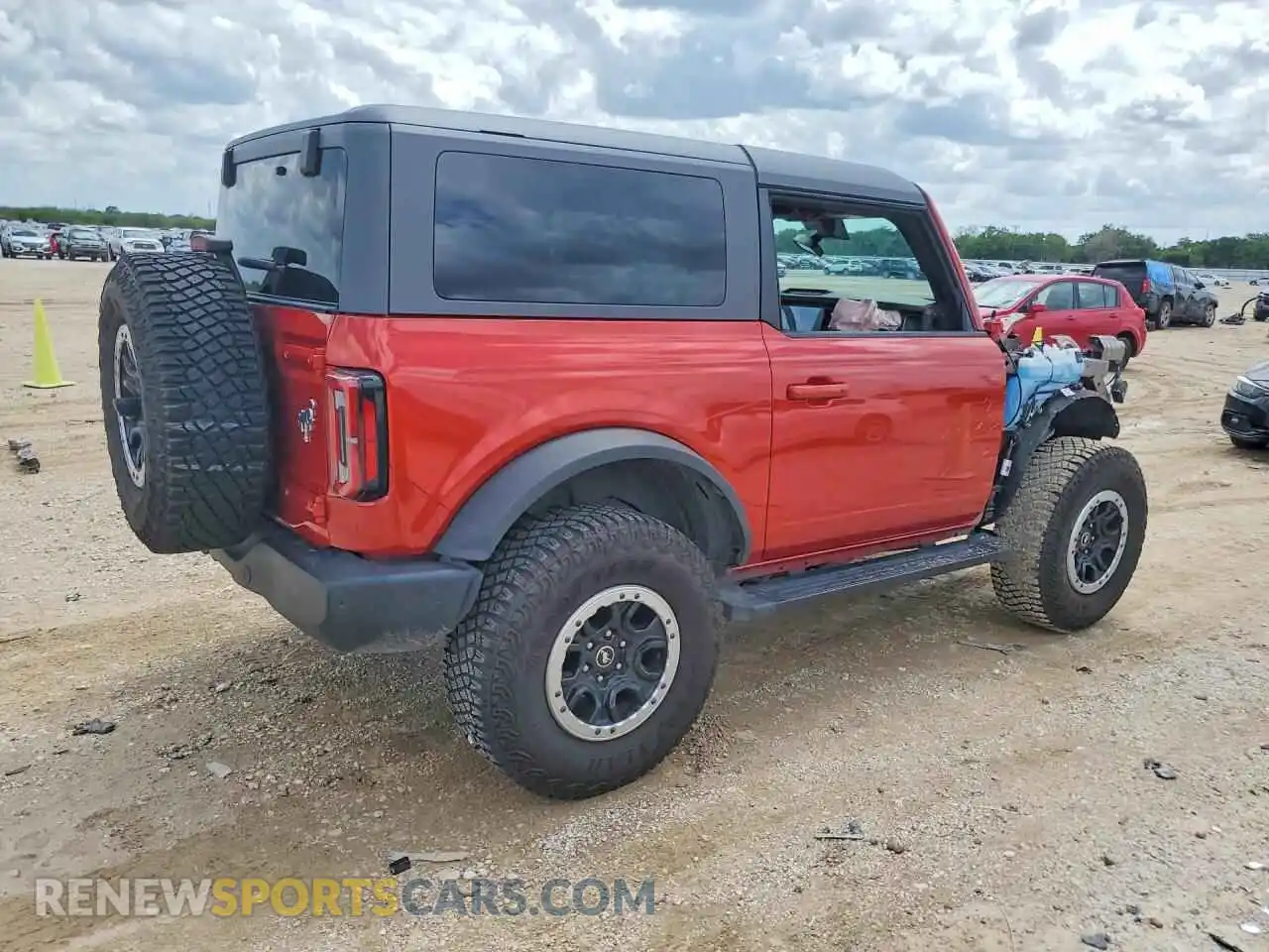 3 fotografías del automóvil dañado 1FMDE5CP5PLB84249 FORD BRONCO 2023