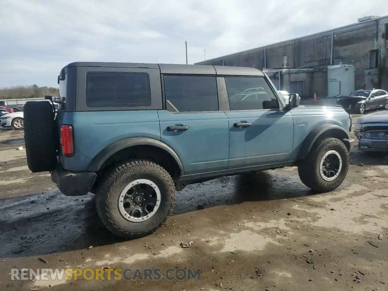 3 Photograph of a damaged car 1FMDE5DH1PLB25934 FORD BRONCO 2023