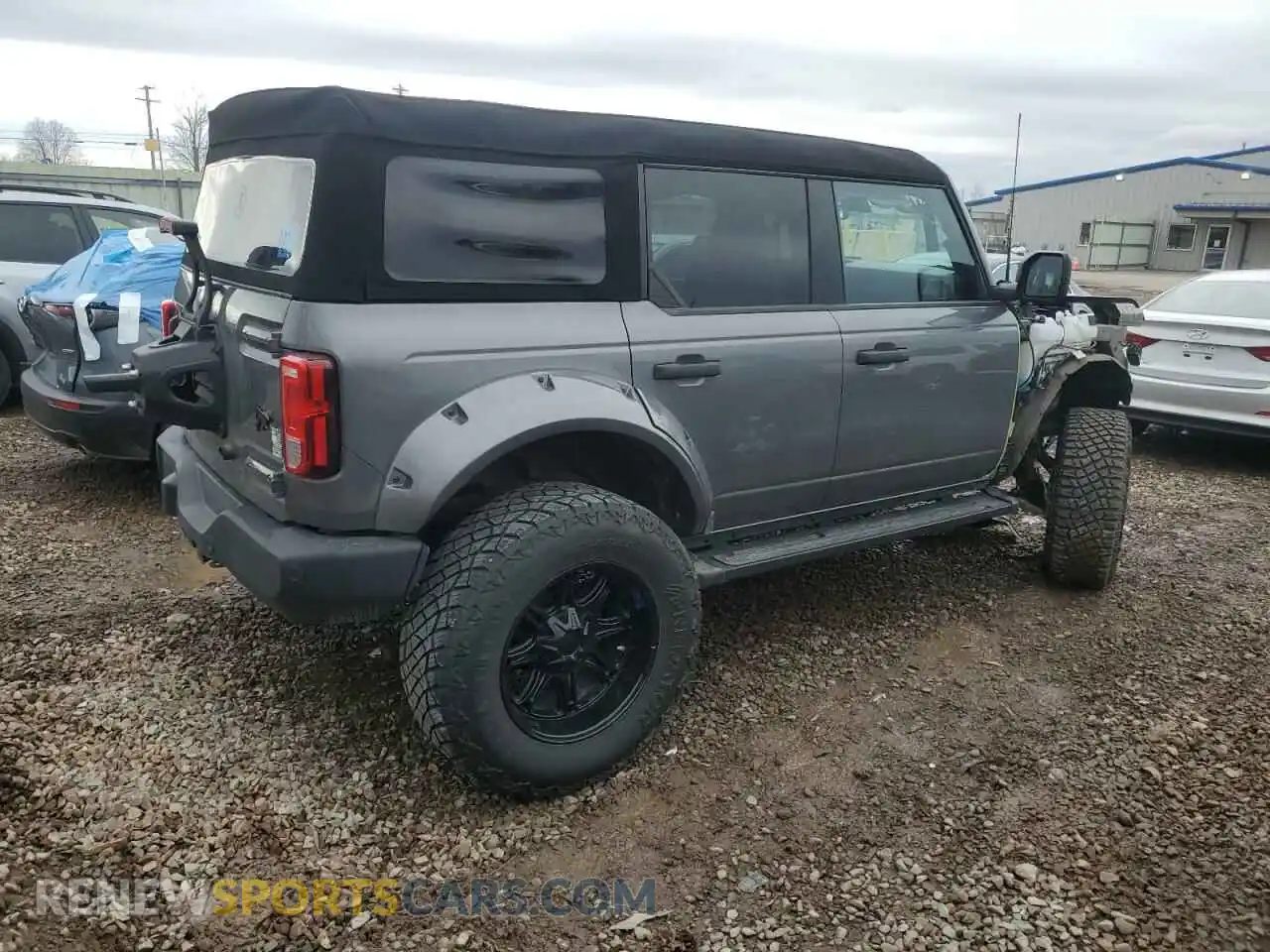 3 Photograph of a damaged car 1FMDE5DHXPLC10349 FORD BRONCO 2023